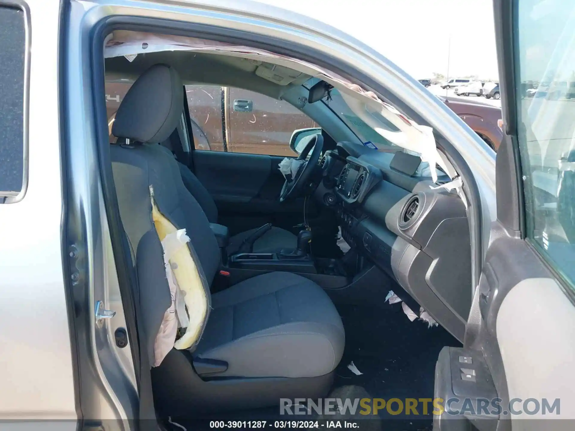 5 Photograph of a damaged car 3TYCZ5AN8PT148614 TOYOTA TACOMA 2023