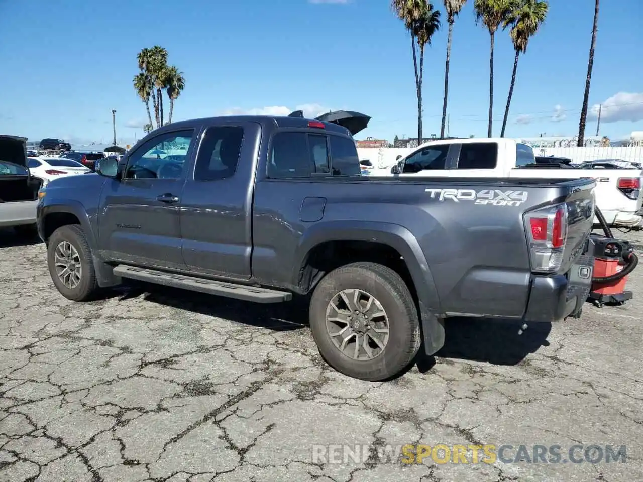 2 Фотография поврежденного автомобиля 3TYSZ5AN4PT125052 TOYOTA TACOMA 2023