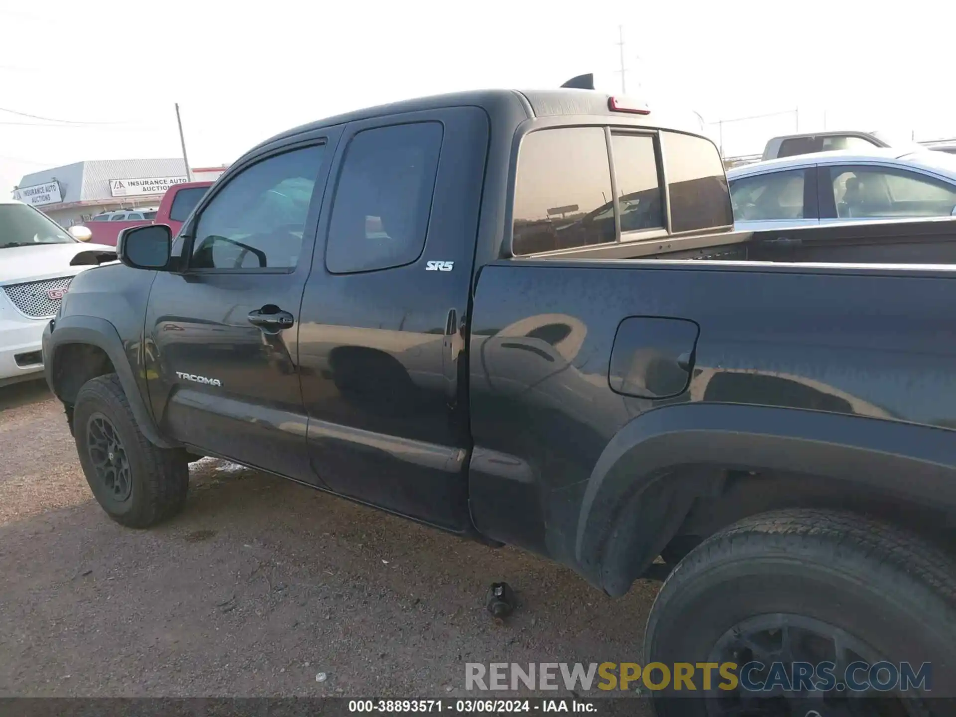 14 Photograph of a damaged car 3TYSZ5AN7PT105281 TOYOTA TACOMA 2023