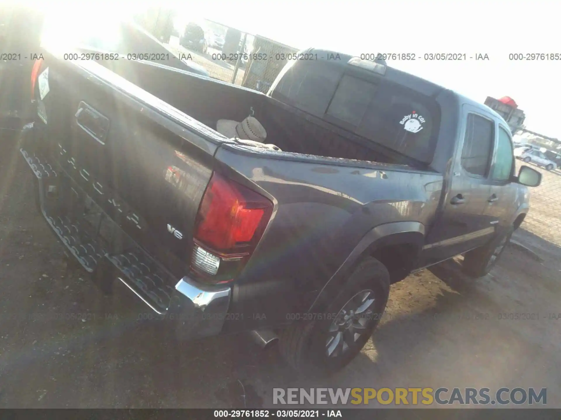 4 Photograph of a damaged car 3TMAZ5CN0KM081774 TOYOTA TACOMA 2WD 2019