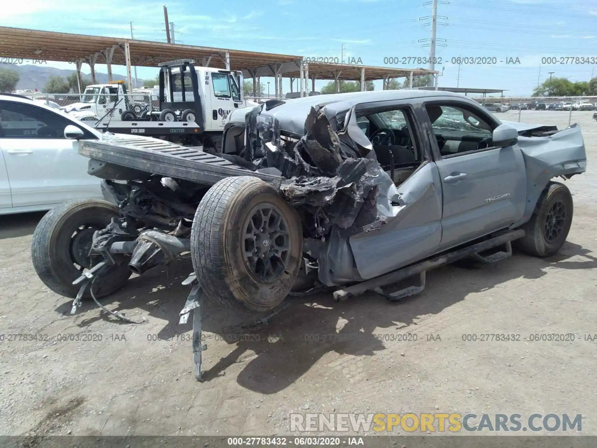 4 Photograph of a damaged car 3TMAZ5CN0KM086800 TOYOTA TACOMA 2WD 2019