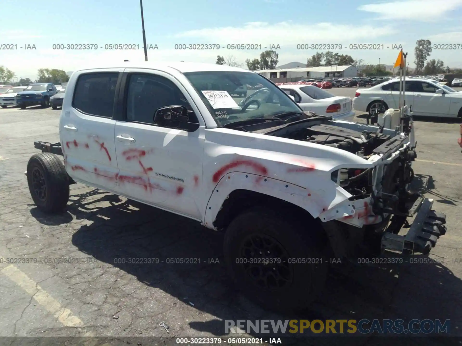 1 Photograph of a damaged car 3TMAZ5CN0KM087252 TOYOTA TACOMA 2WD 2019