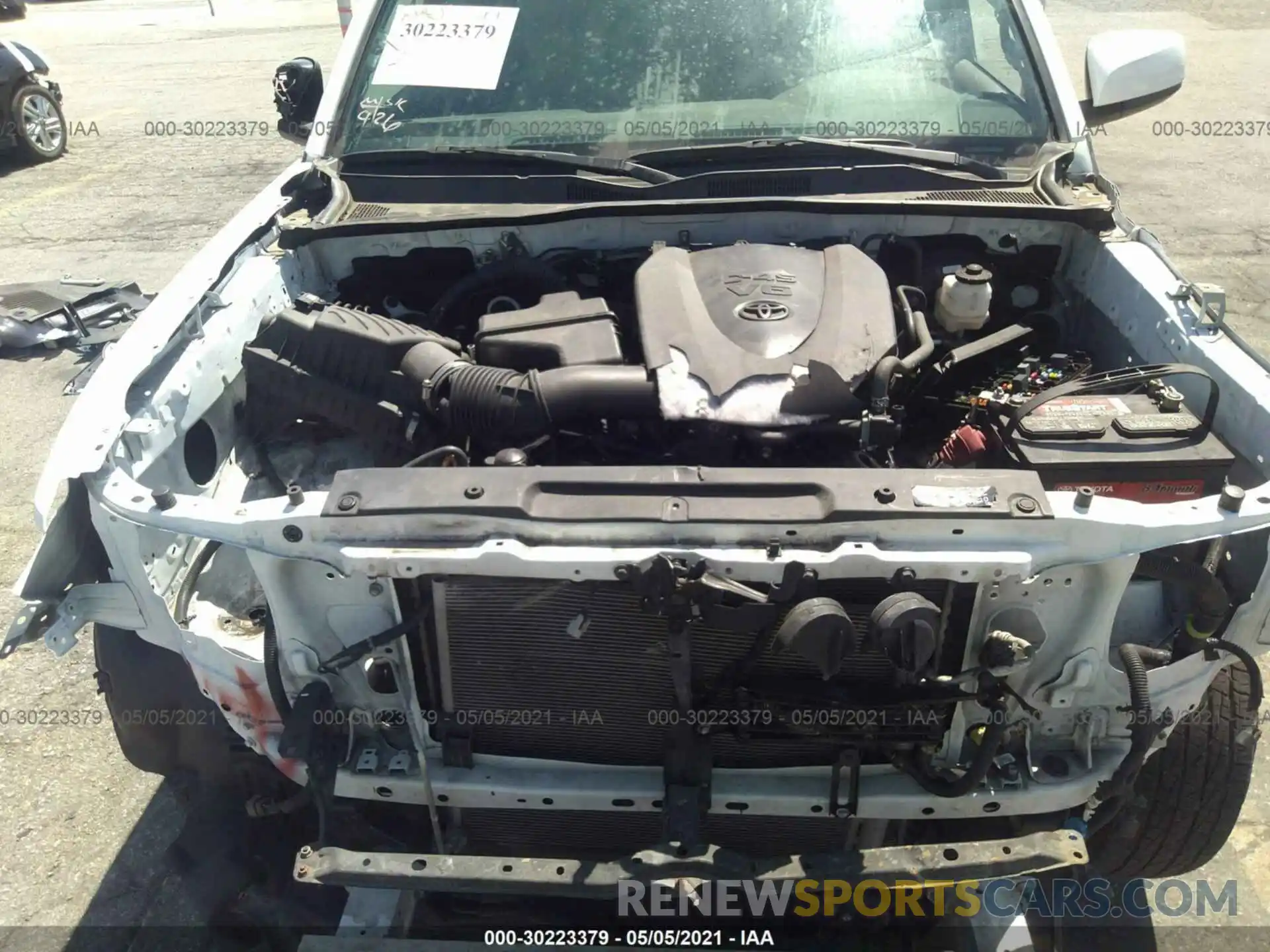 10 Photograph of a damaged car 3TMAZ5CN0KM087252 TOYOTA TACOMA 2WD 2019