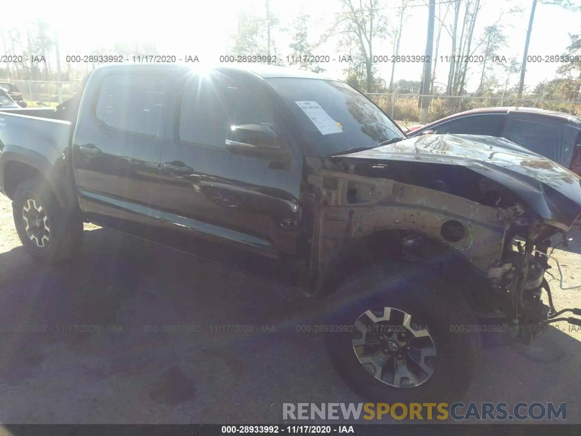 1 Photograph of a damaged car 3TMAZ5CN0KM092547 TOYOTA TACOMA 2WD 2019