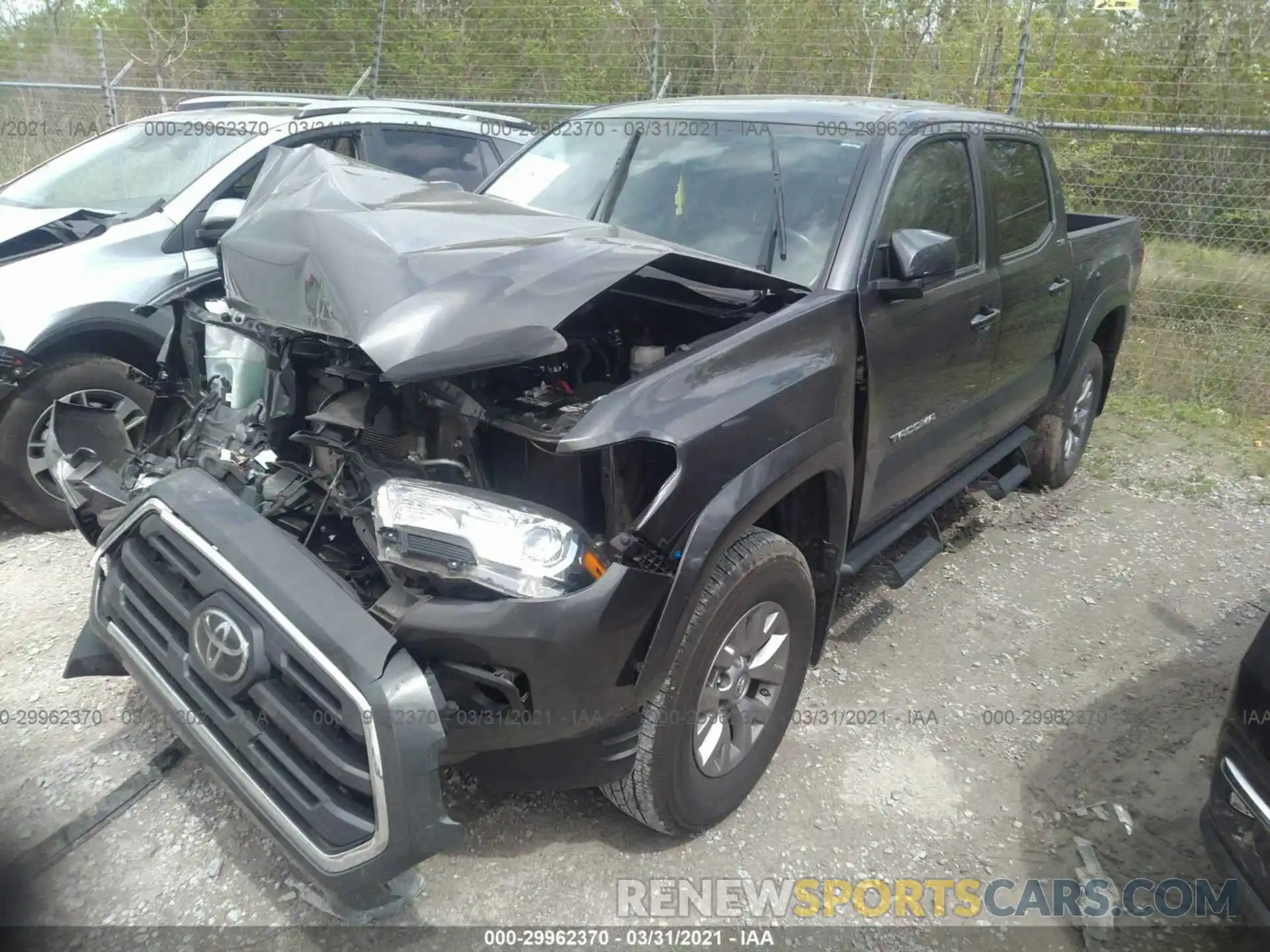 2 Фотография поврежденного автомобиля 3TMAZ5CN0KM095870 TOYOTA TACOMA 2WD 2019