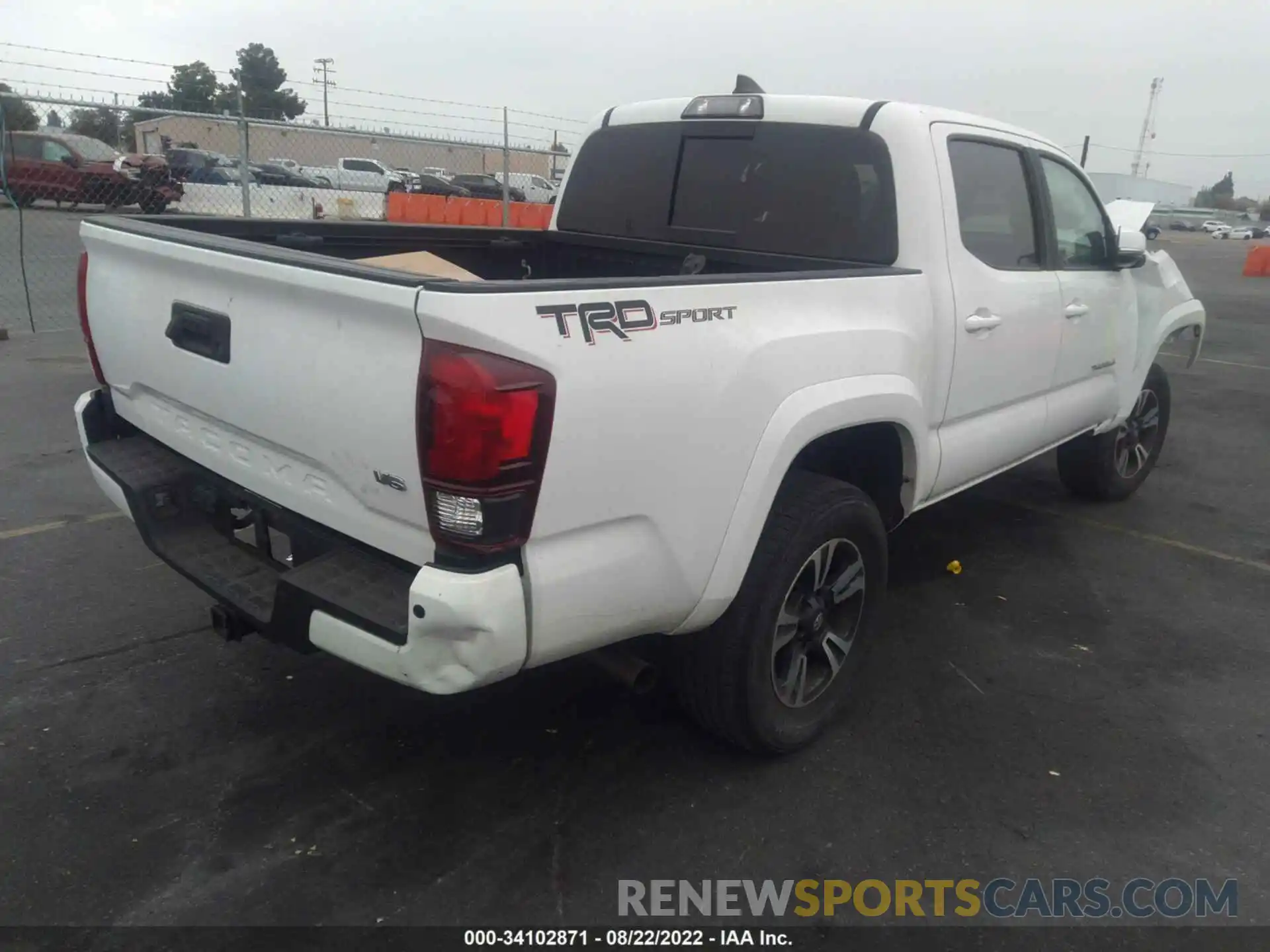 4 Фотография поврежденного автомобиля 3TMAZ5CN0KM101537 TOYOTA TACOMA 2WD 2019