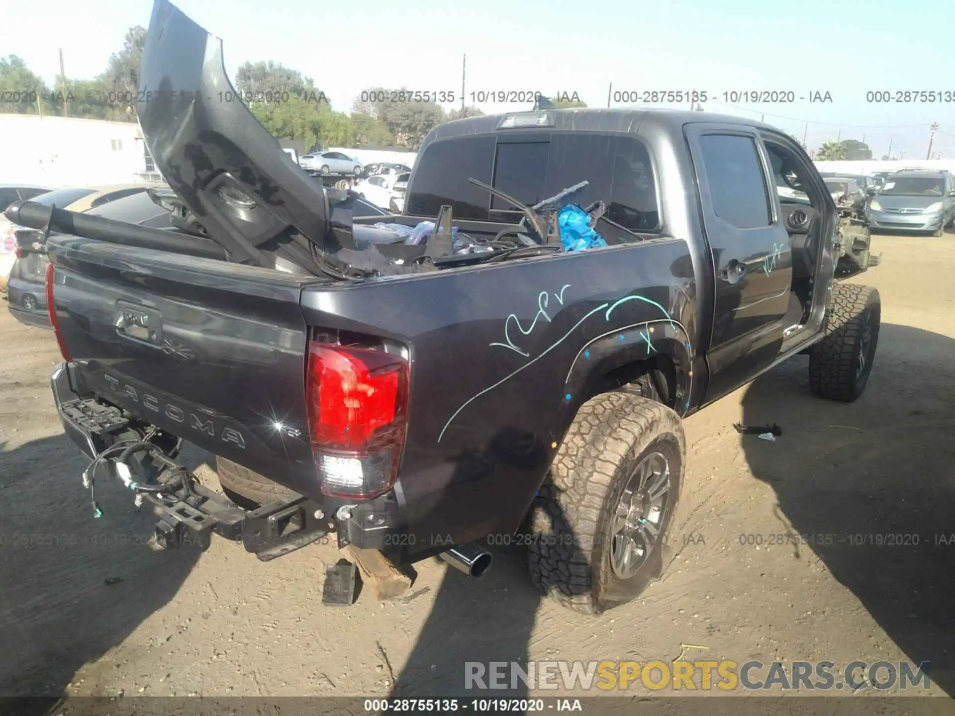 4 Photograph of a damaged car 3TMAZ5CN0KM108875 TOYOTA TACOMA 2WD 2019