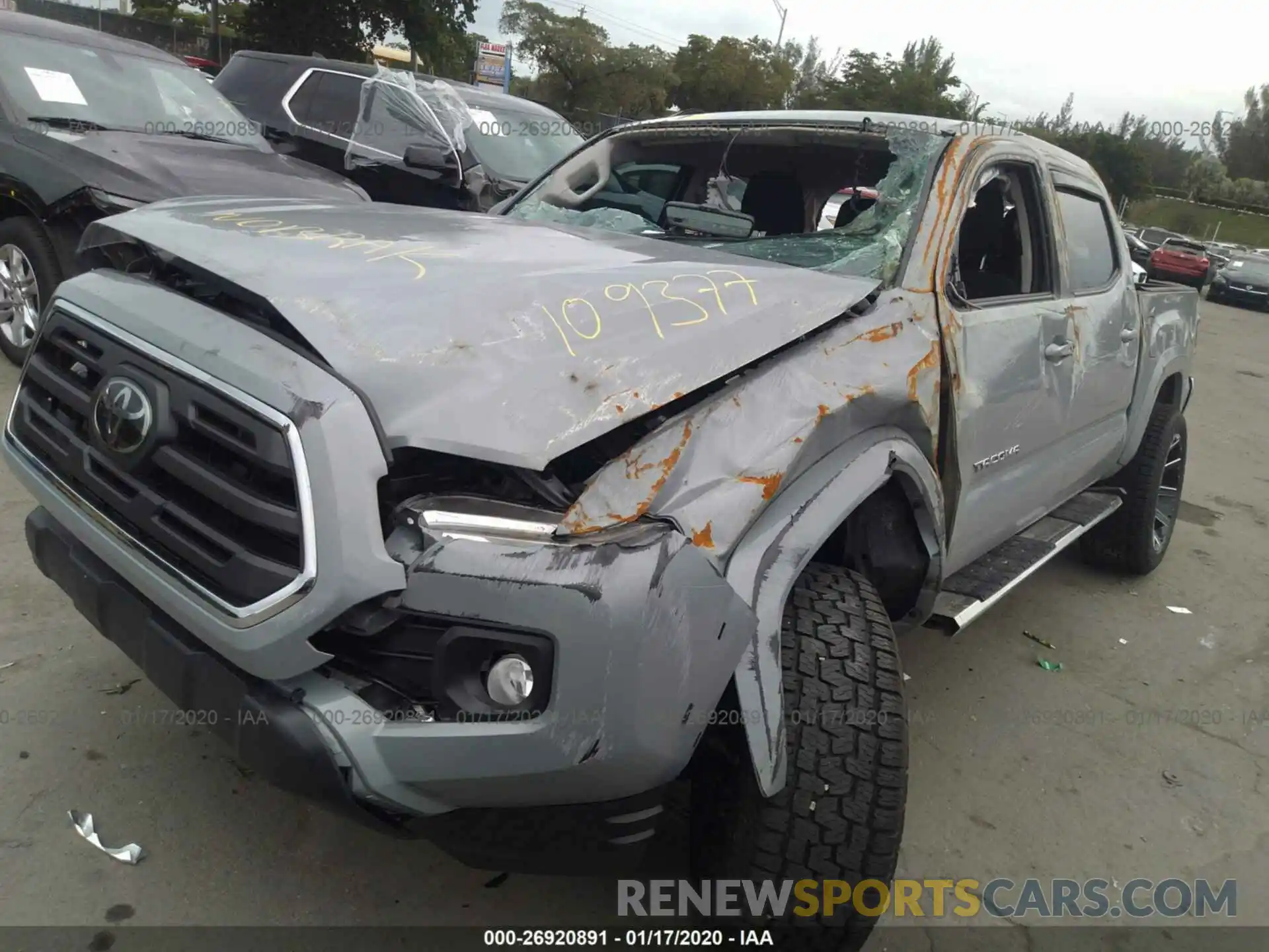 2 Photograph of a damaged car 3TMAZ5CN0KM109377 TOYOTA TACOMA 2WD 2019