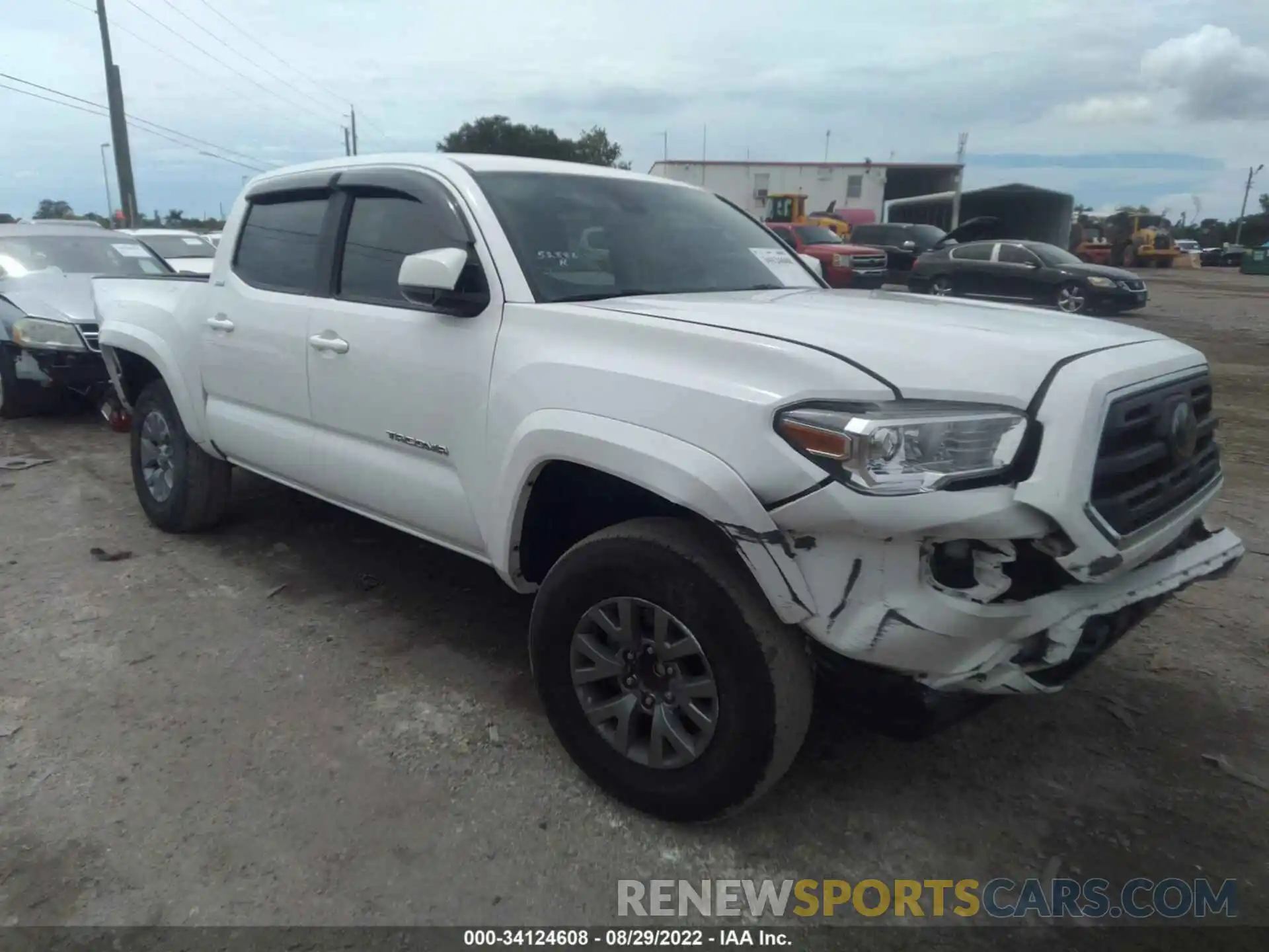 1 Photograph of a damaged car 3TMAZ5CN0KM110108 TOYOTA TACOMA 2WD 2019