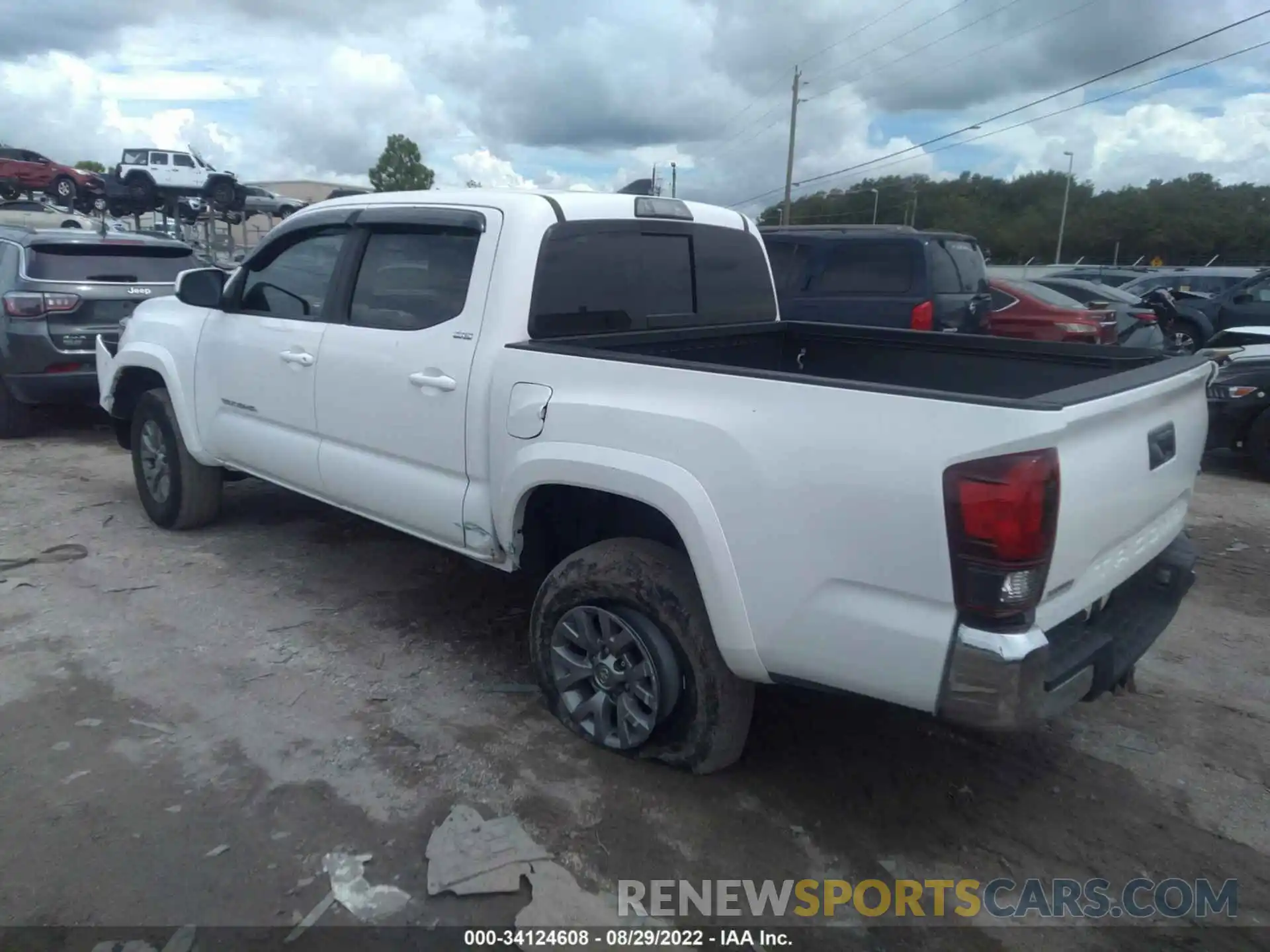 3 Photograph of a damaged car 3TMAZ5CN0KM110108 TOYOTA TACOMA 2WD 2019