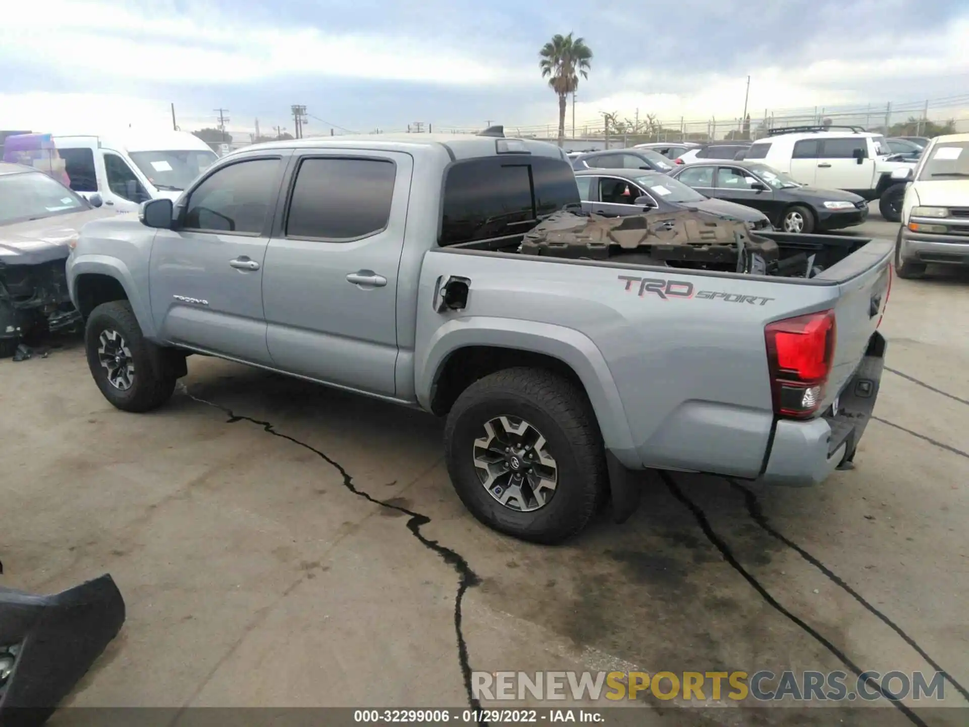 3 Photograph of a damaged car 3TMAZ5CN0KM110724 TOYOTA TACOMA 2WD 2019