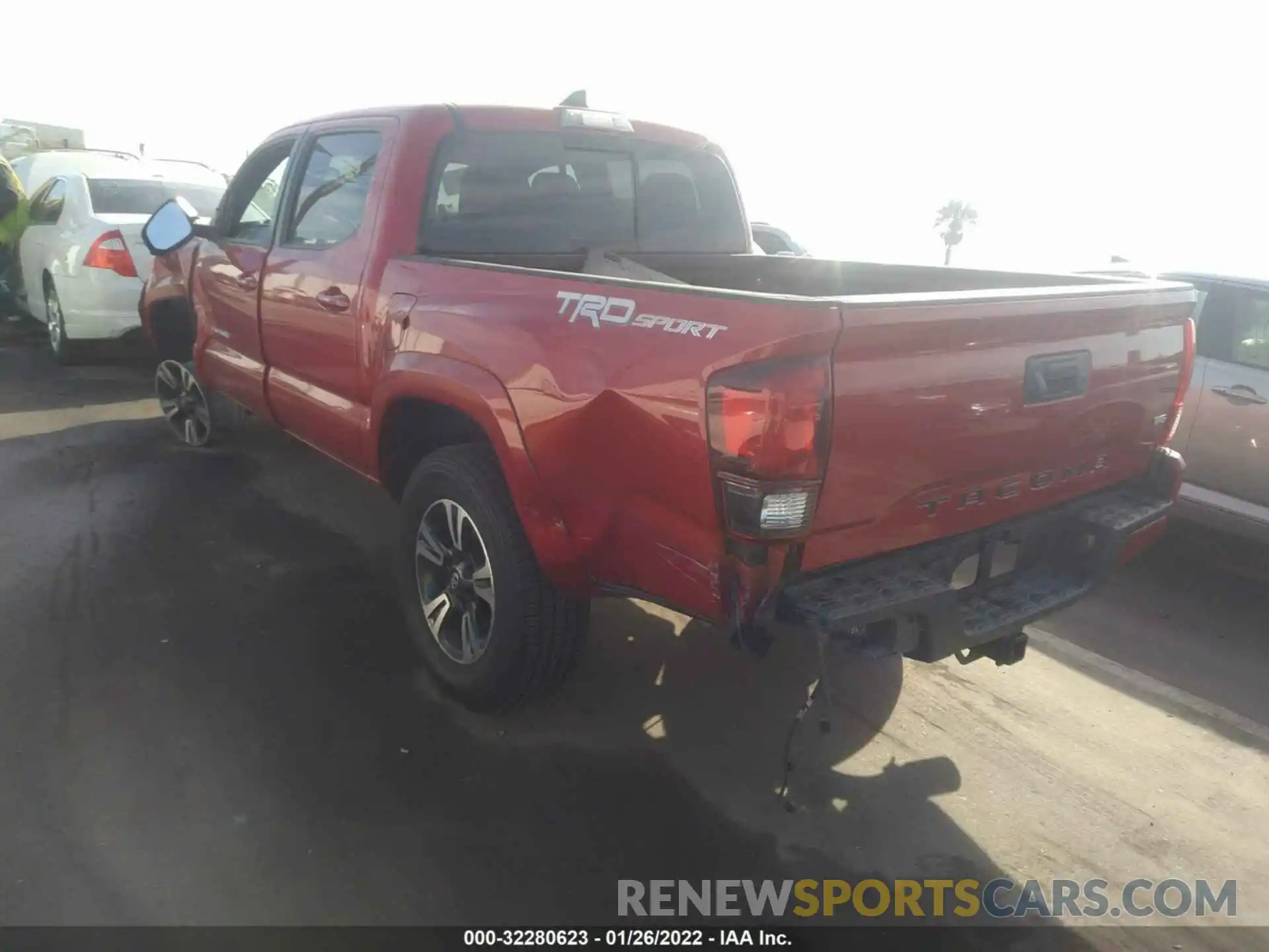 3 Photograph of a damaged car 3TMAZ5CN0KM111257 TOYOTA TACOMA 2WD 2019