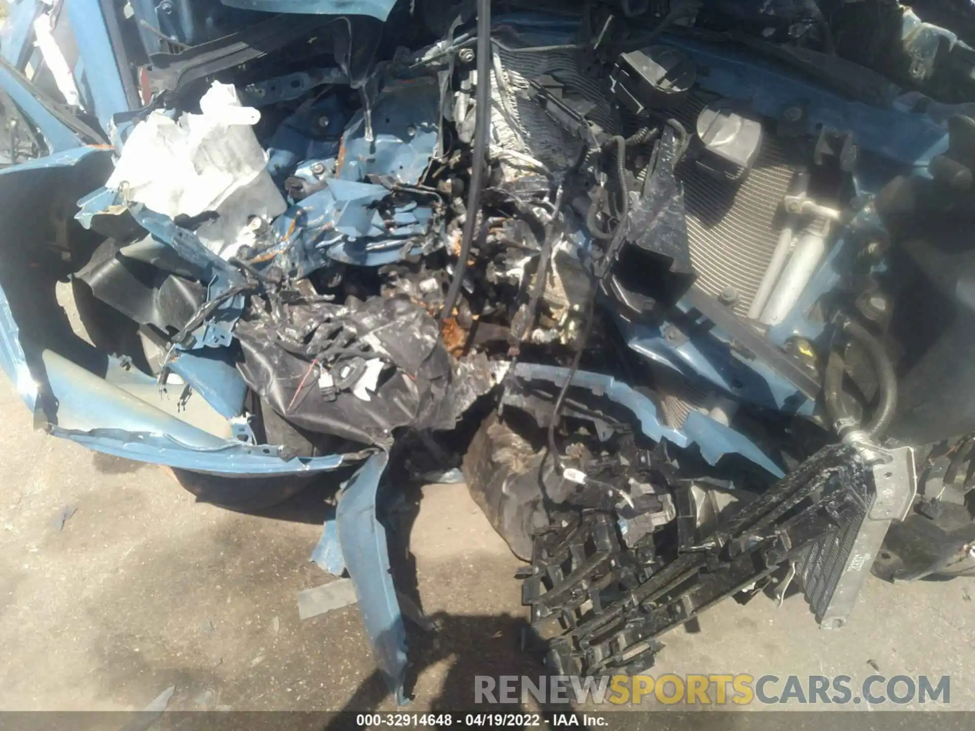 10 Photograph of a damaged car 3TMAZ5CN0KM112103 TOYOTA TACOMA 2WD 2019