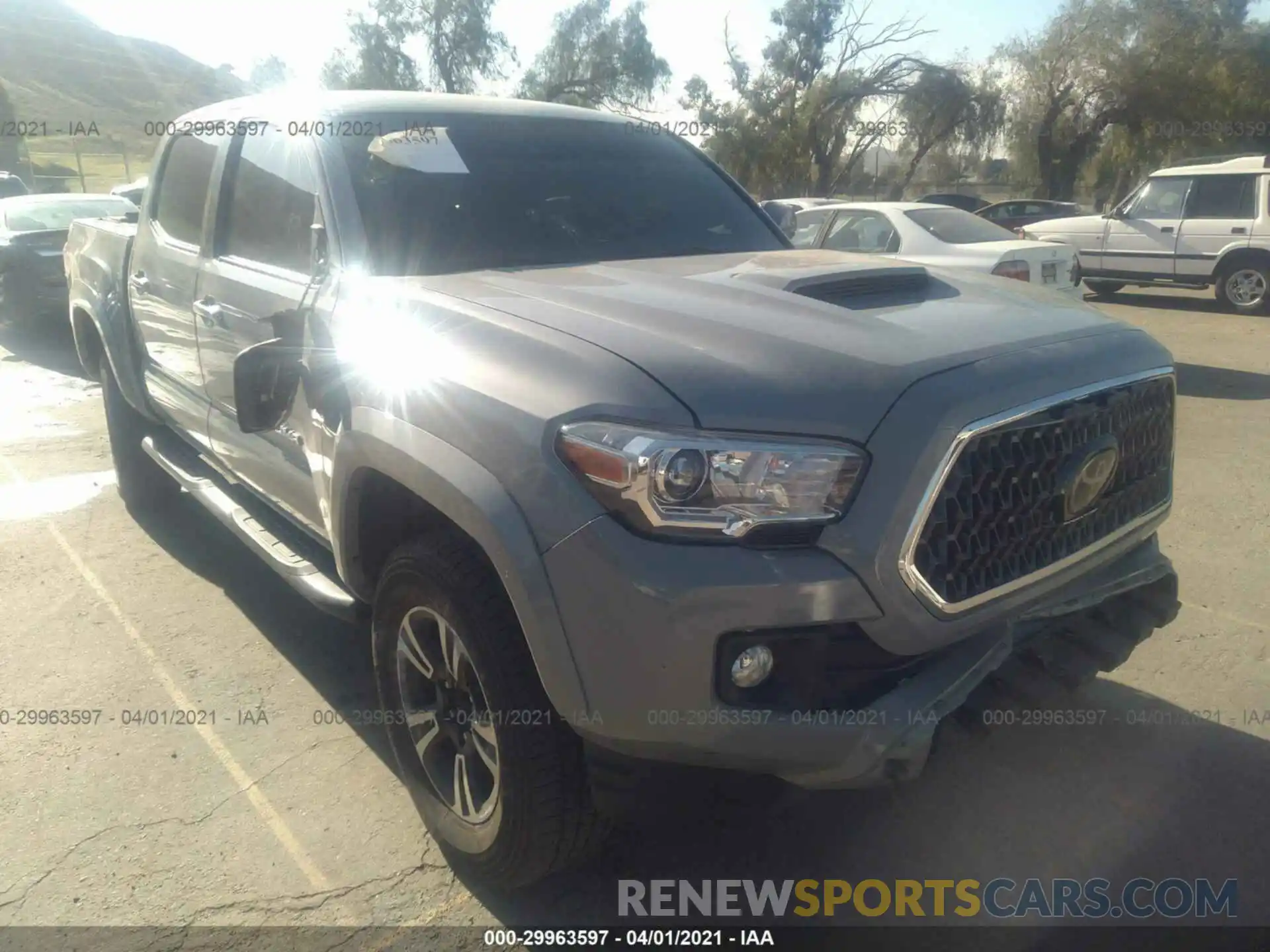 1 Photograph of a damaged car 3TMAZ5CN0KM114224 TOYOTA TACOMA 2WD 2019