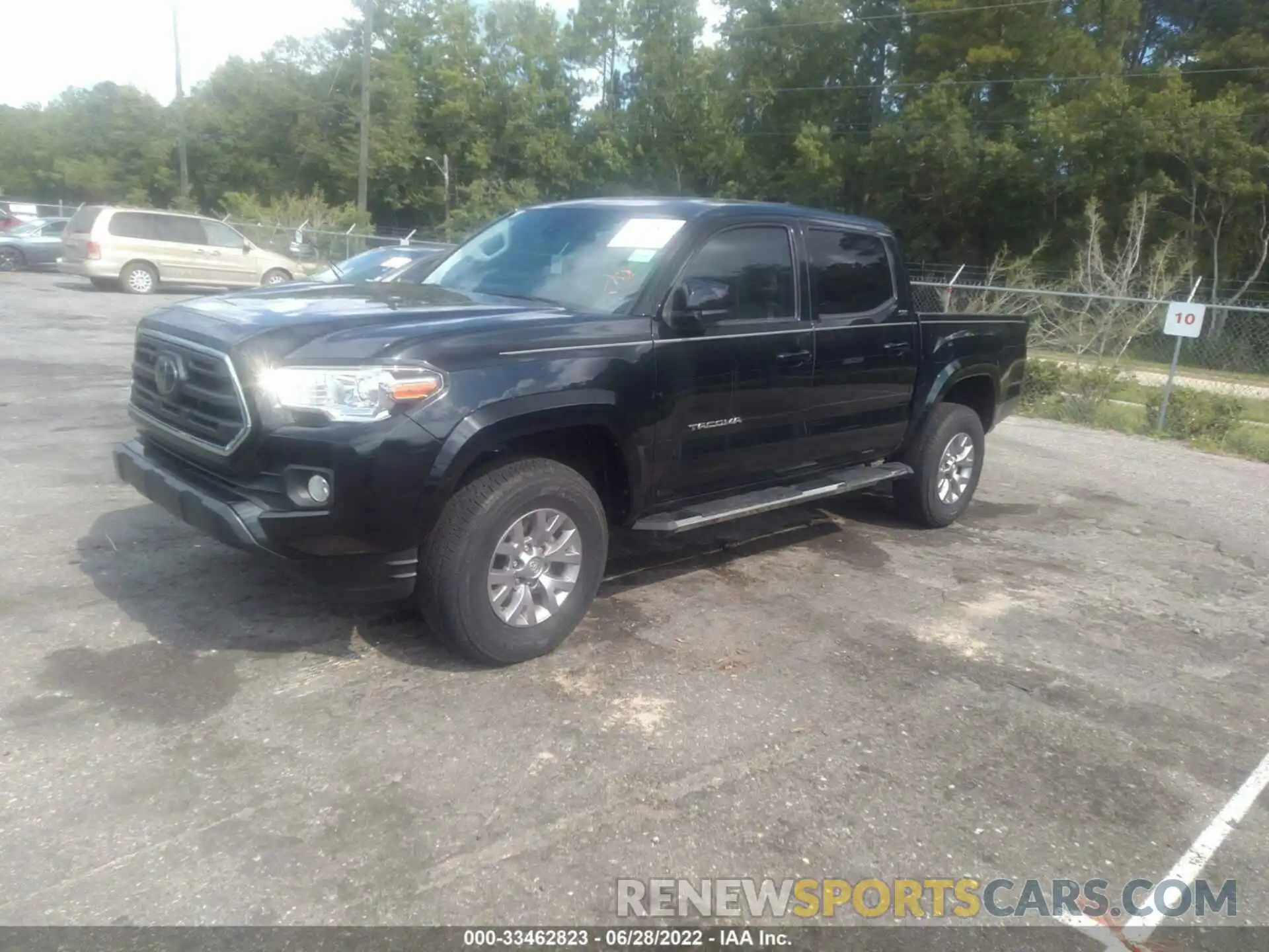 2 Фотография поврежденного автомобиля 3TMAZ5CN1KM078723 TOYOTA TACOMA 2WD 2019