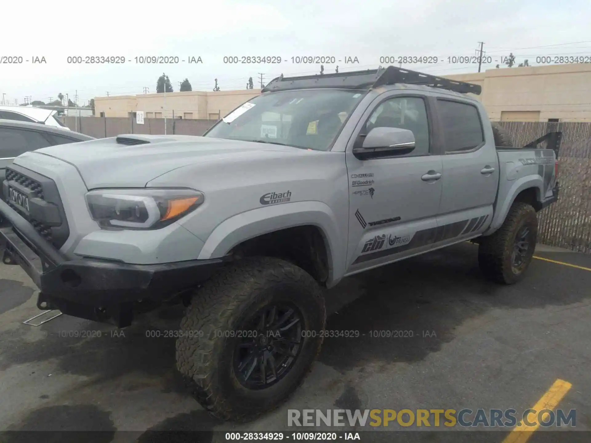 2 Photograph of a damaged car 3TMAZ5CN1KM083355 TOYOTA TACOMA 2WD 2019