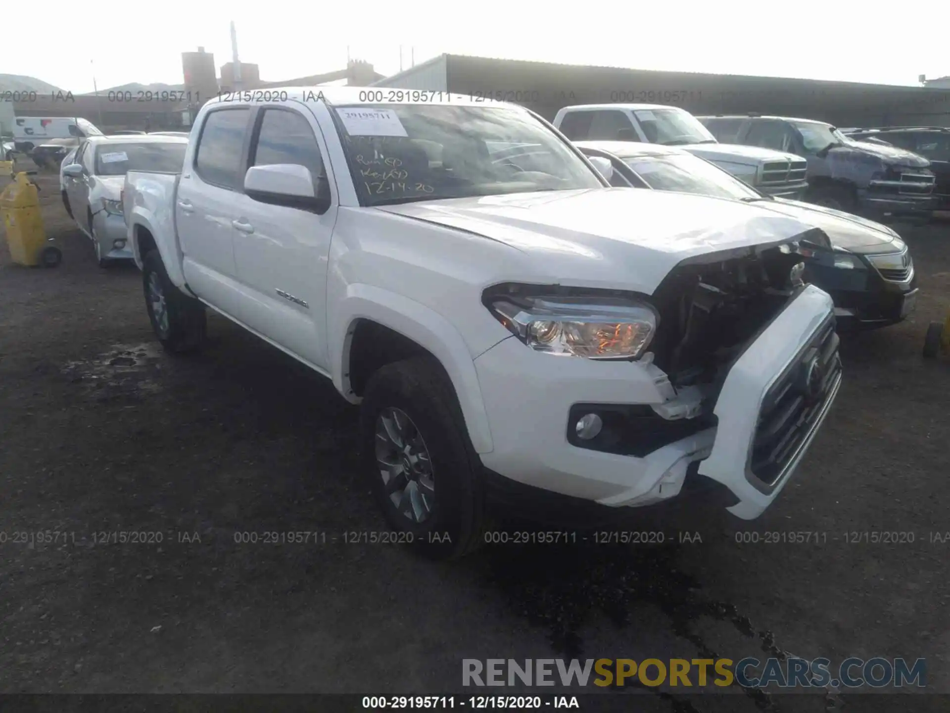 1 Photograph of a damaged car 3TMAZ5CN1KM084599 TOYOTA TACOMA 2WD 2019