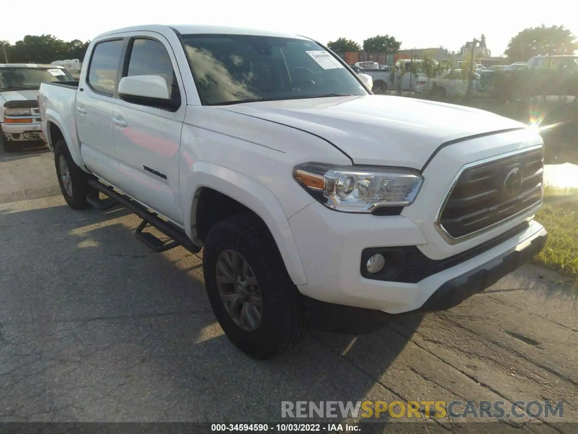 1 Фотография поврежденного автомобиля 3TMAZ5CN1KM085588 TOYOTA TACOMA 2WD 2019