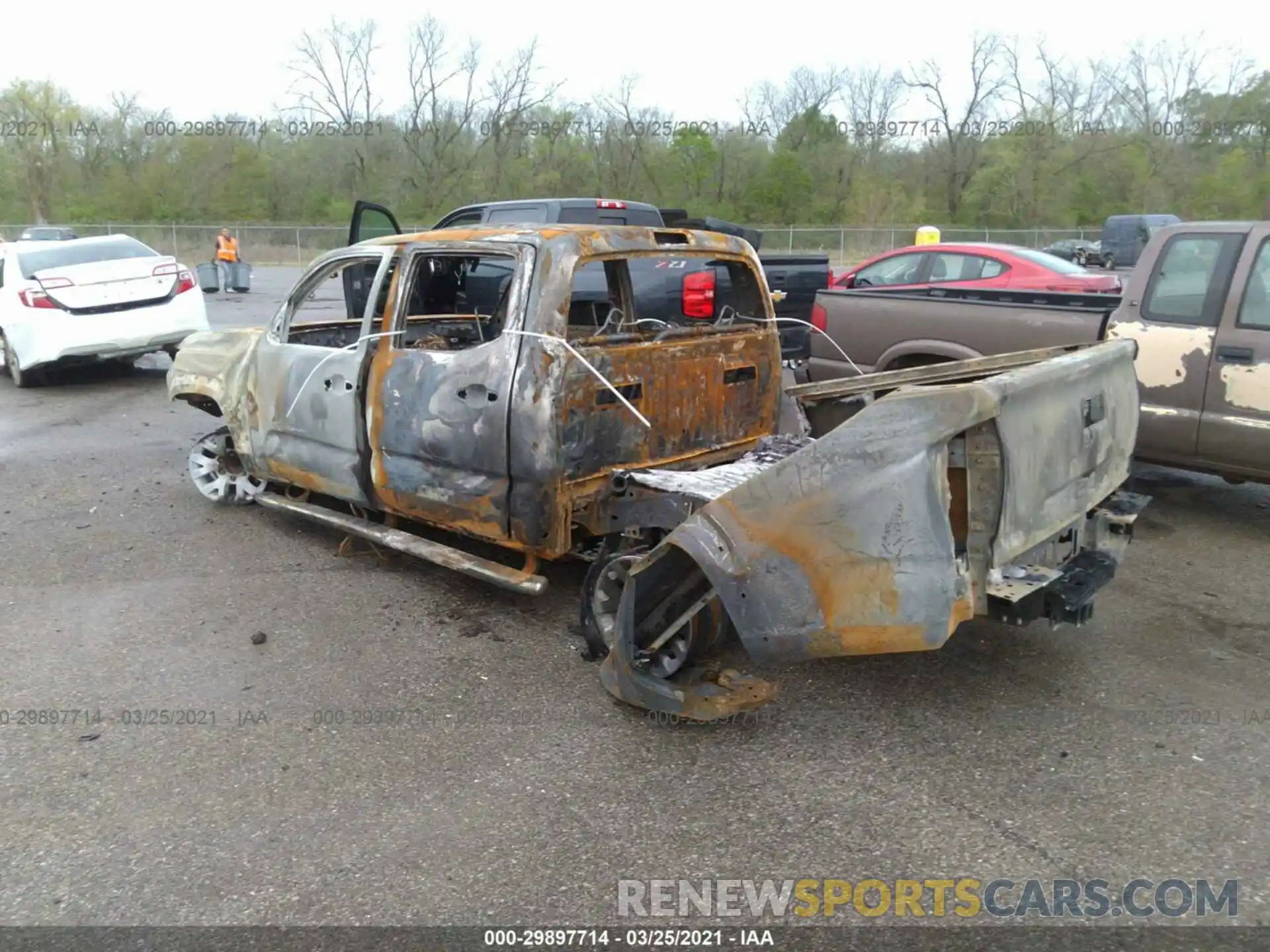 3 Photograph of a damaged car 3TMAZ5CN1KM085932 TOYOTA TACOMA 2WD 2019