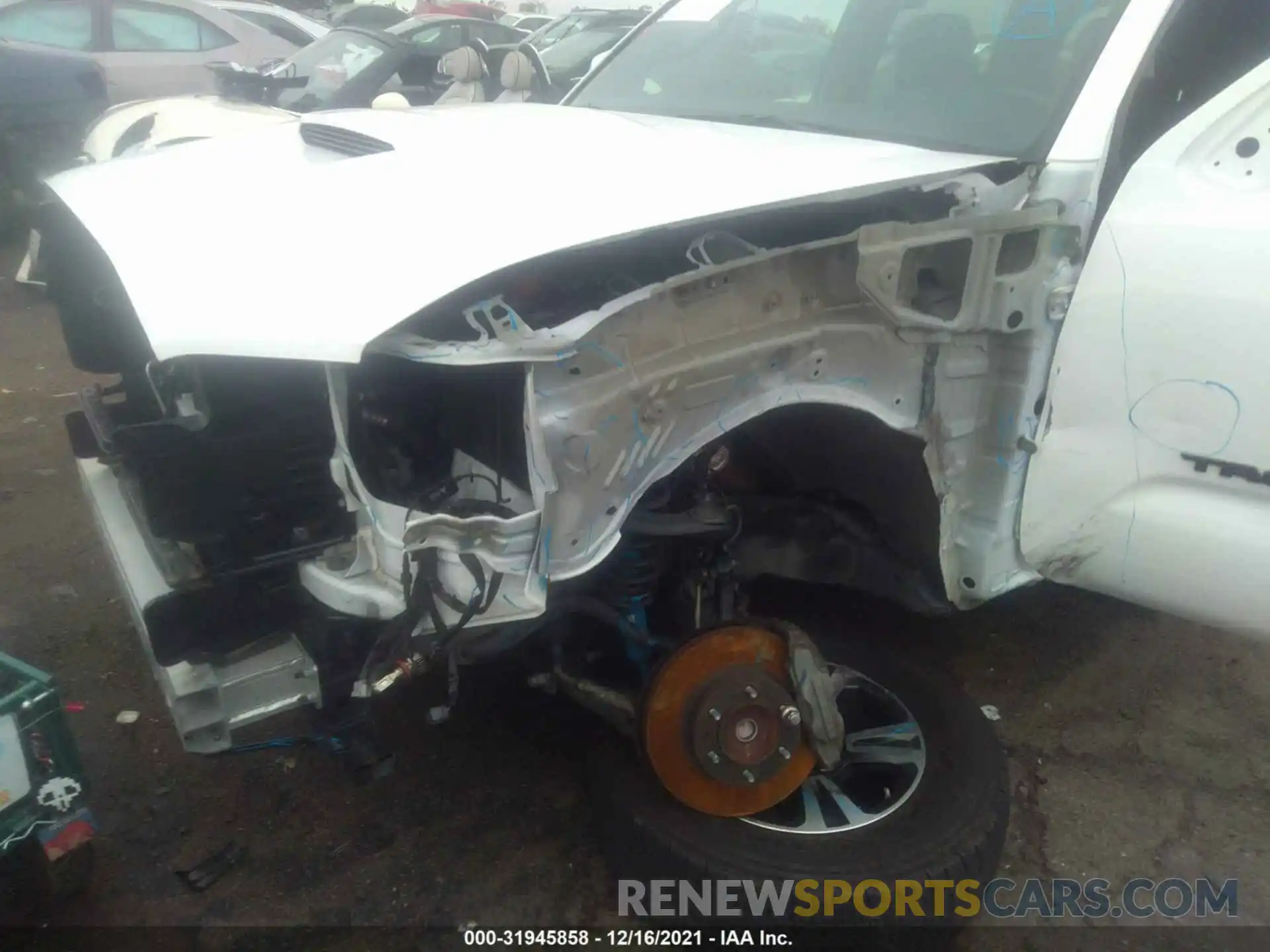 6 Photograph of a damaged car 3TMAZ5CN1KM086806 TOYOTA TACOMA 2WD 2019