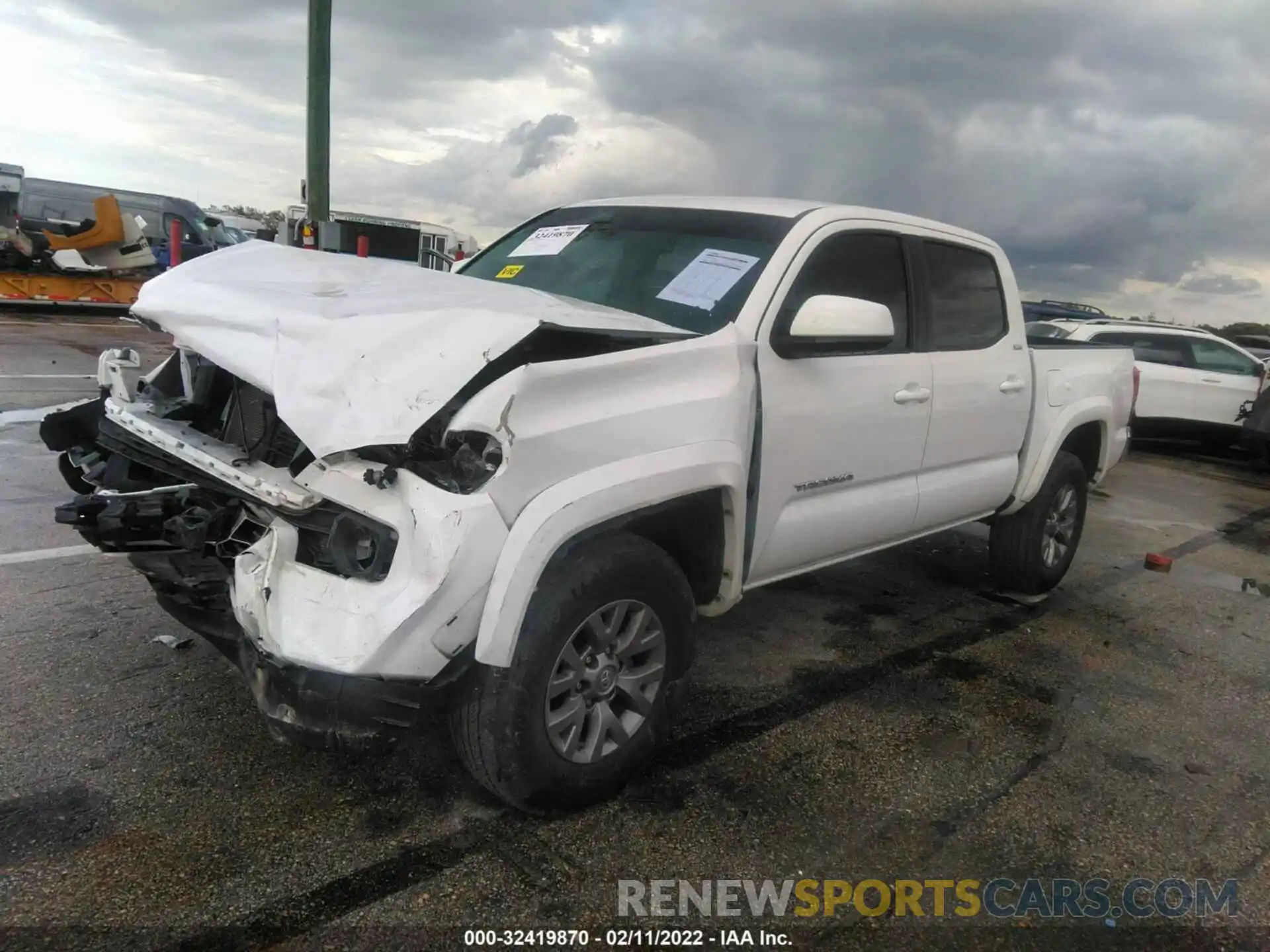 2 Photograph of a damaged car 3TMAZ5CN1KM087275 TOYOTA TACOMA 2WD 2019