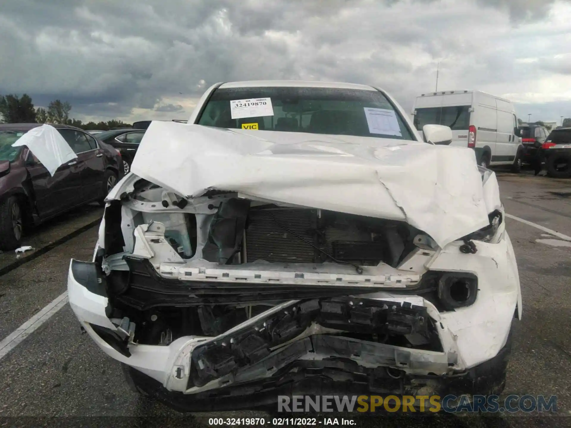 6 Photograph of a damaged car 3TMAZ5CN1KM087275 TOYOTA TACOMA 2WD 2019