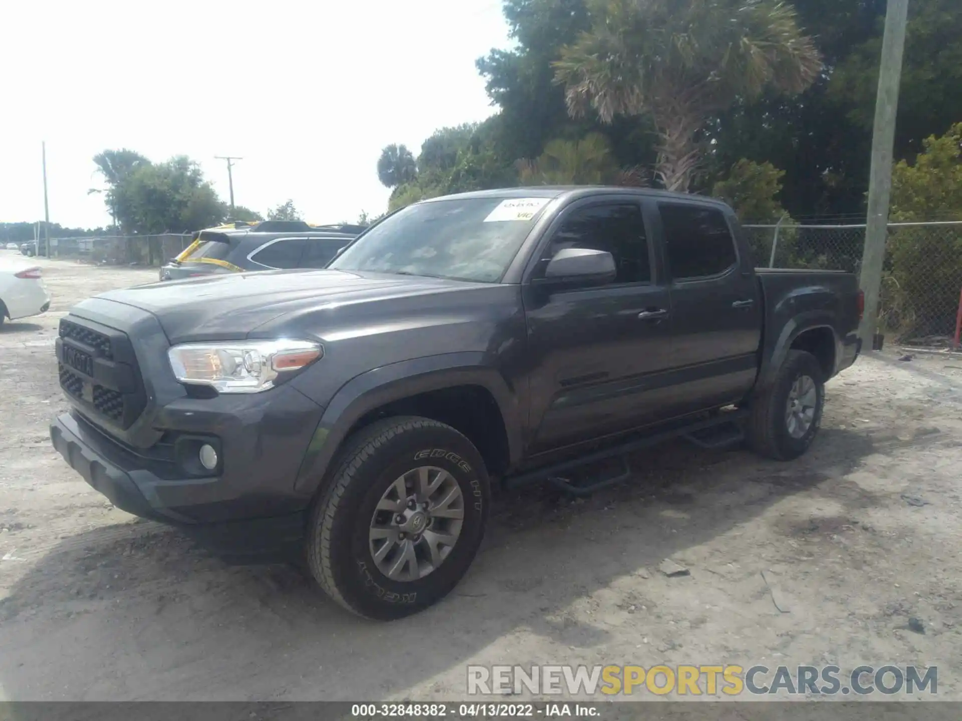 2 Photograph of a damaged car 3TMAZ5CN1KM087499 TOYOTA TACOMA 2WD 2019