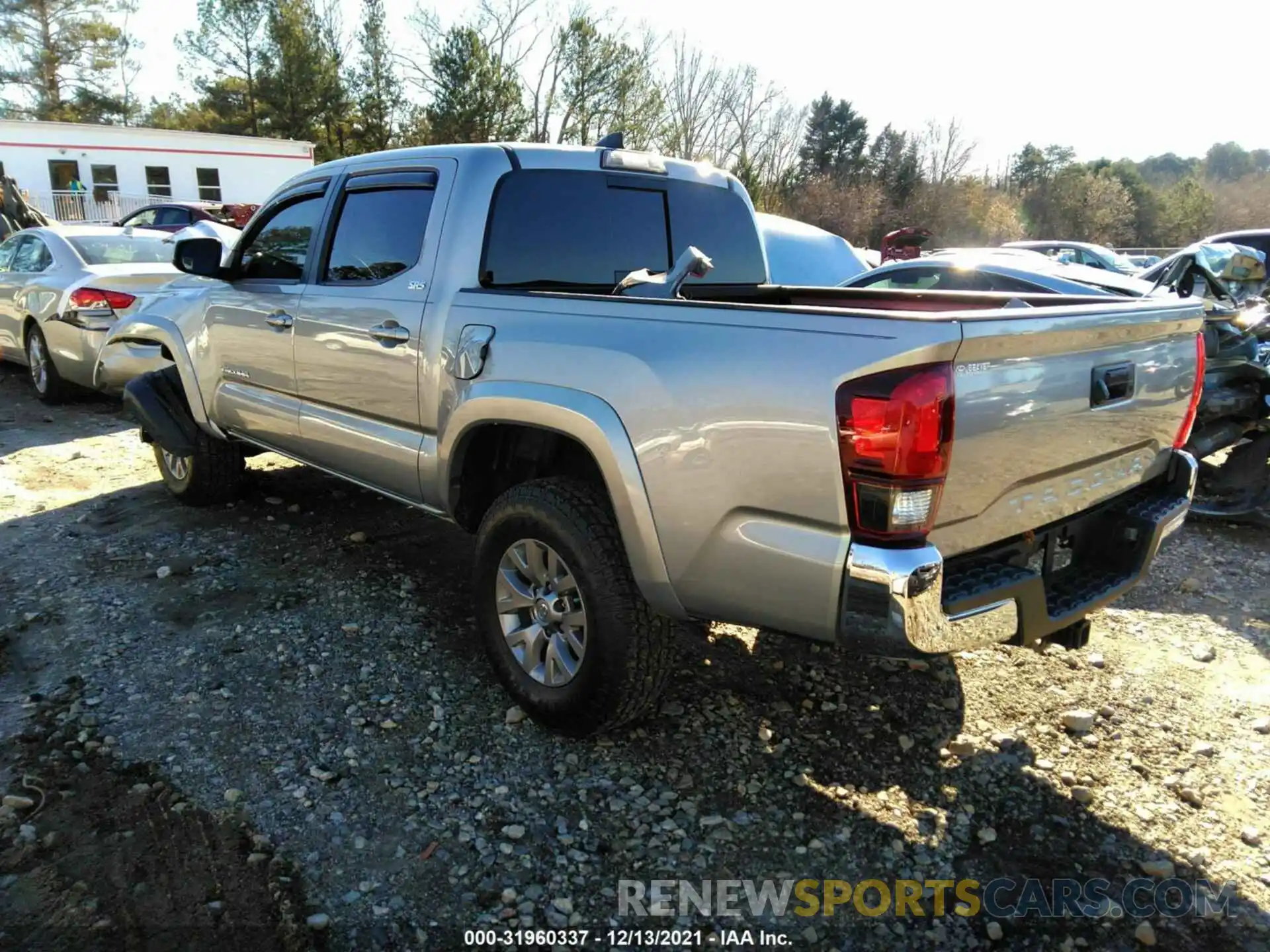 3 Photograph of a damaged car 3TMAZ5CN1KM088023 TOYOTA TACOMA 2WD 2019