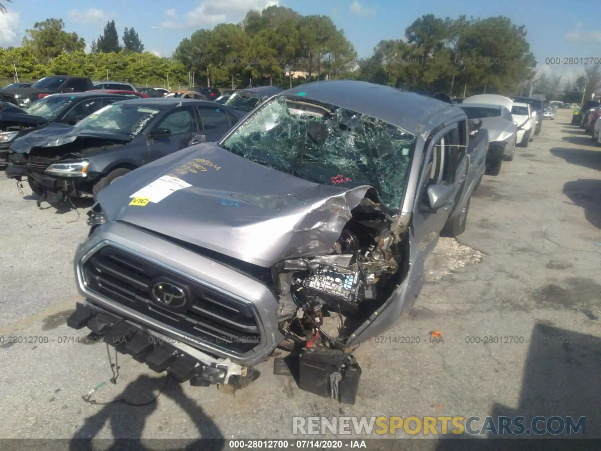 6 Photograph of a damaged car 3TMAZ5CN1KM094744 TOYOTA TACOMA 2WD 2019
