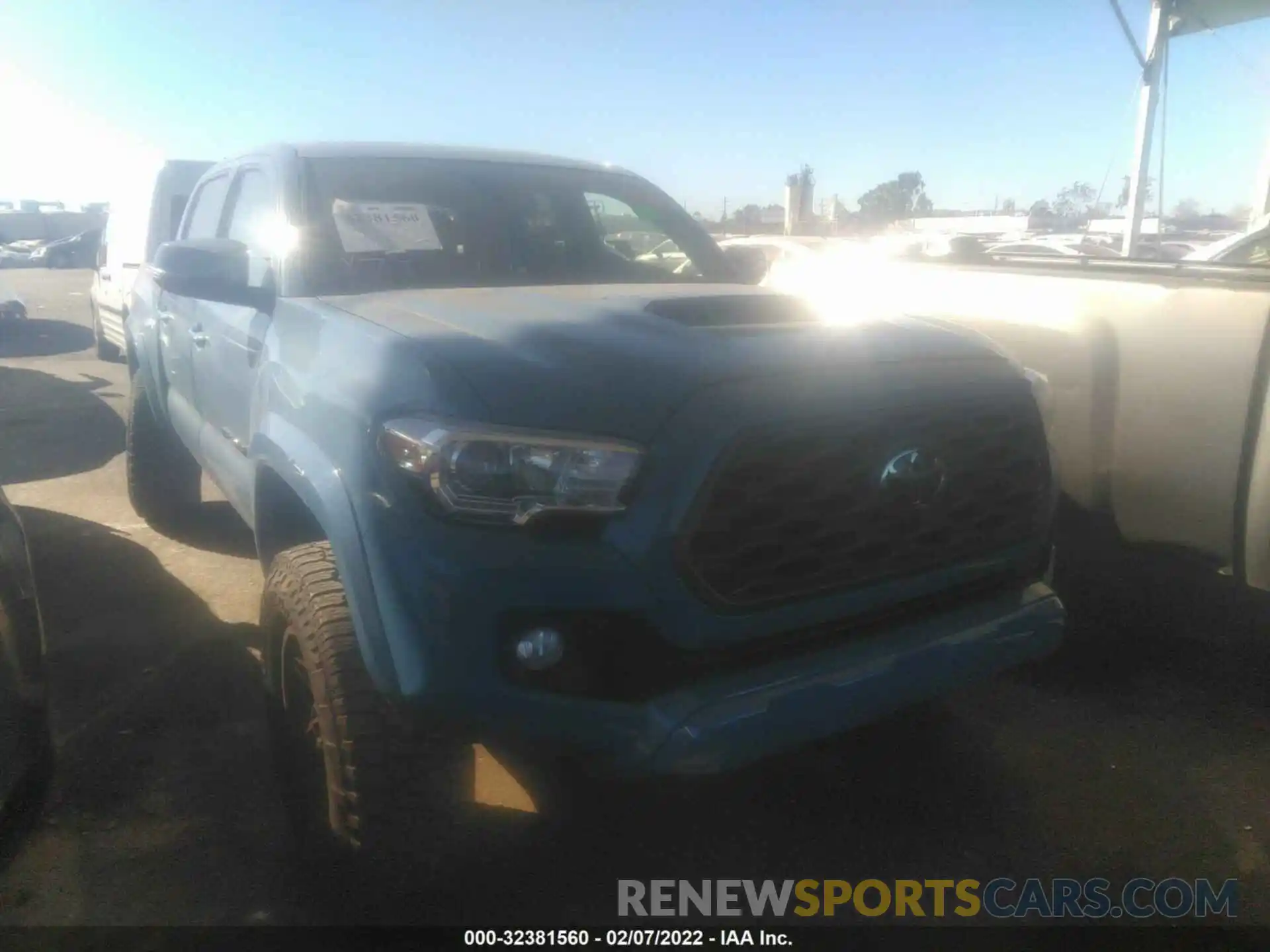 1 Photograph of a damaged car 3TMAZ5CN1KM099071 TOYOTA TACOMA 2WD 2019