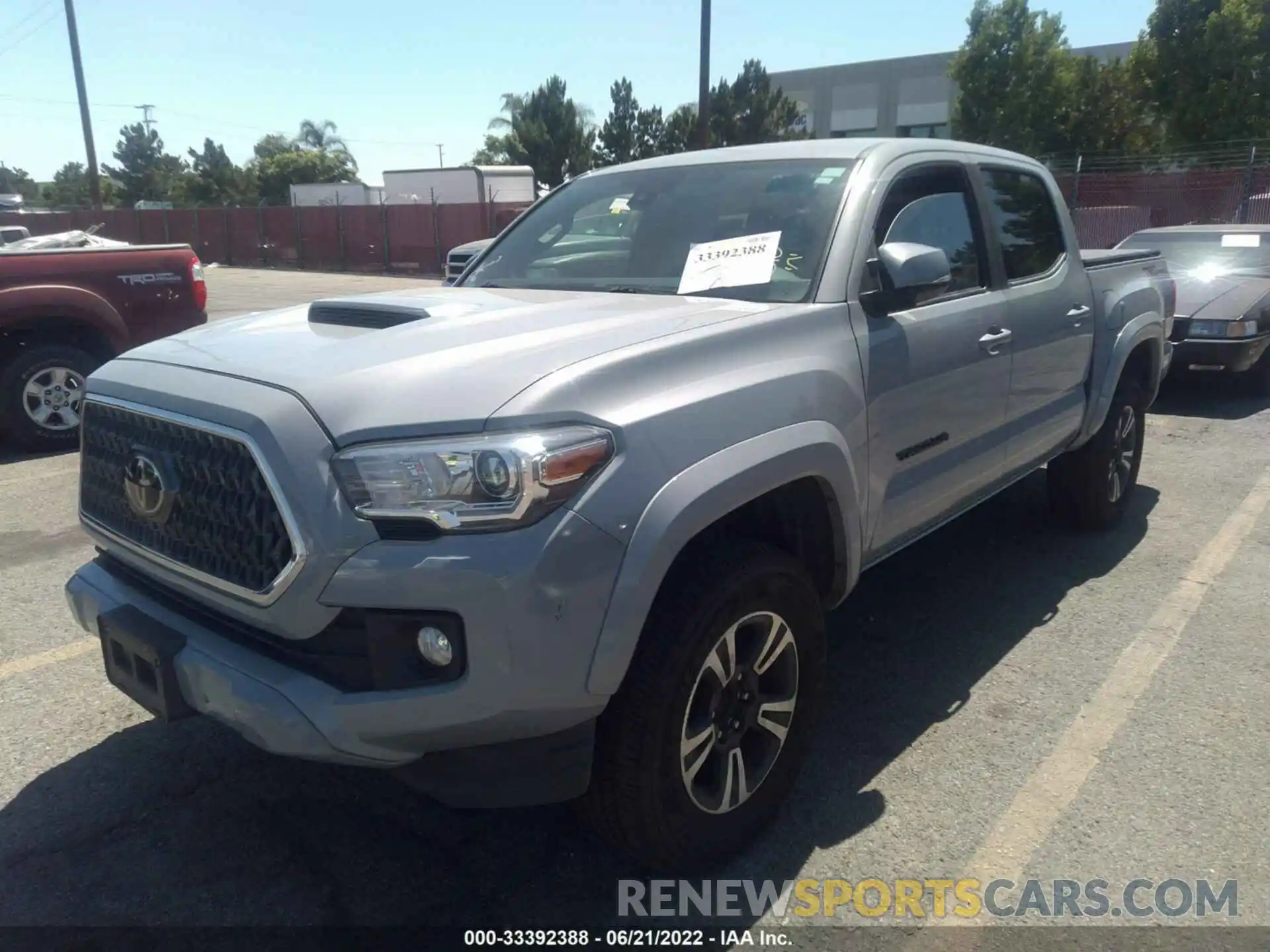 2 Photograph of a damaged car 3TMAZ5CN1KM099927 TOYOTA TACOMA 2WD 2019