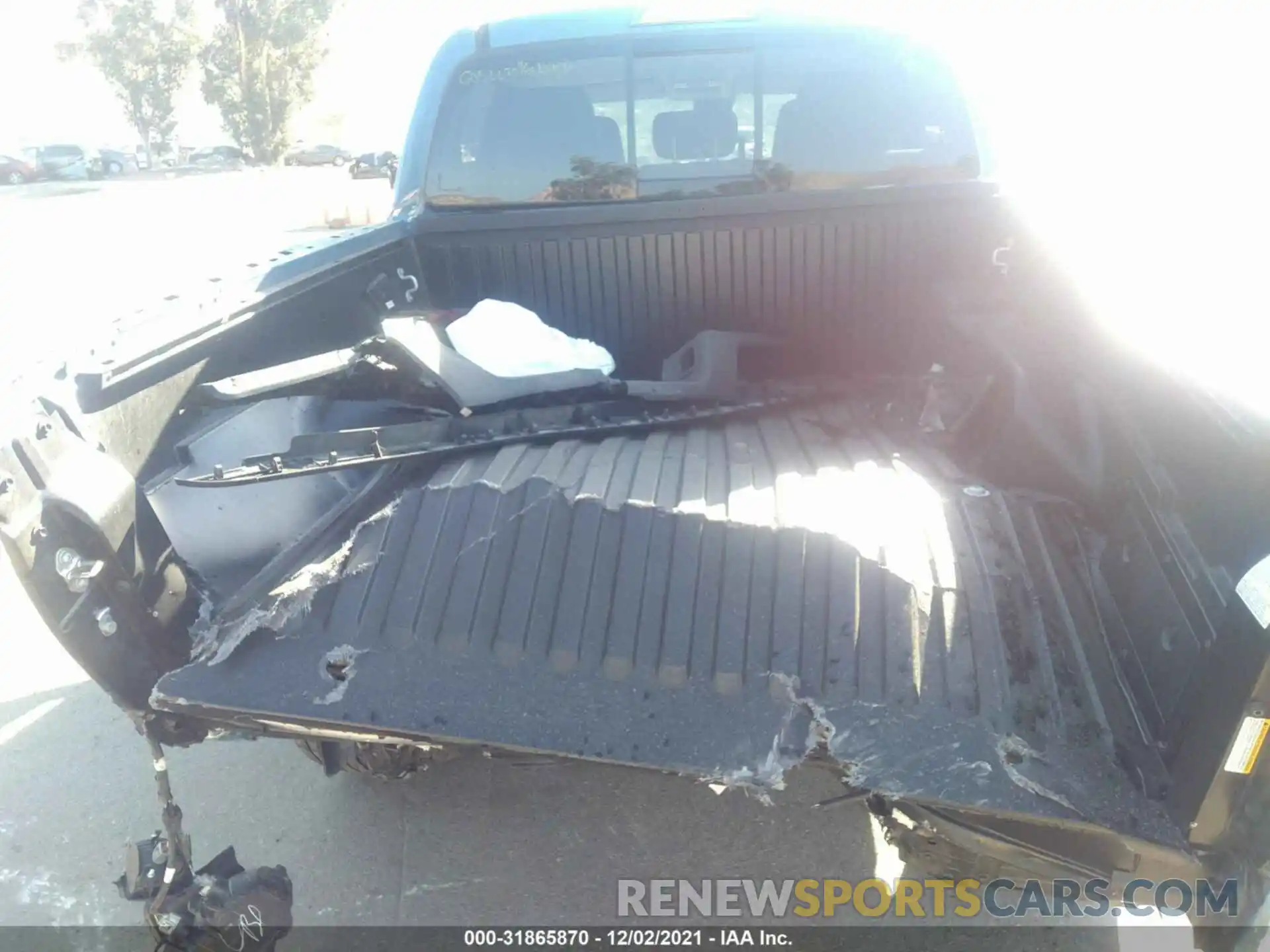 6 Photograph of a damaged car 3TMAZ5CN1KM101997 TOYOTA TACOMA 2WD 2019