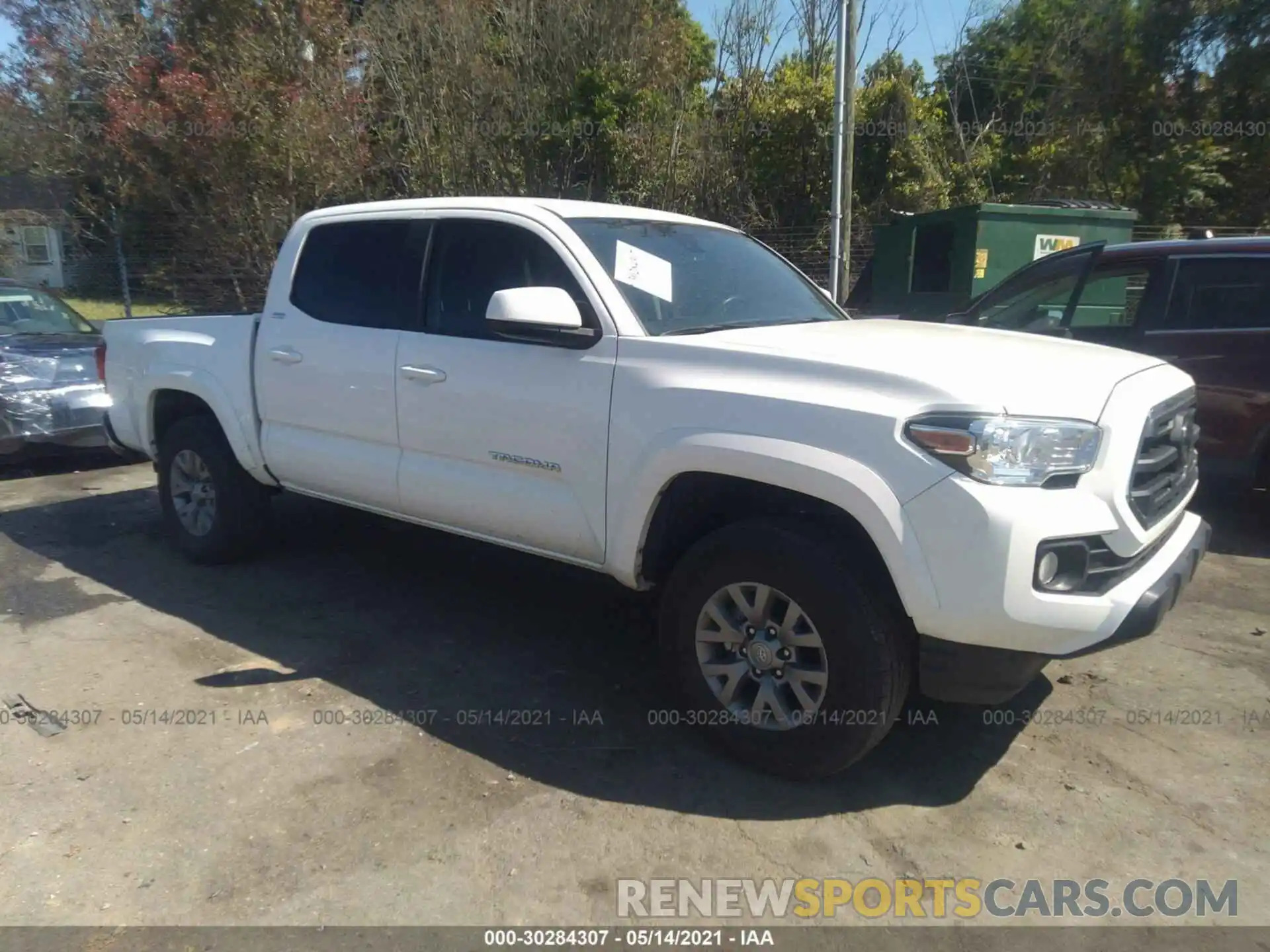 1 Photograph of a damaged car 3TMAZ5CN1KM102373 TOYOTA TACOMA 2WD 2019