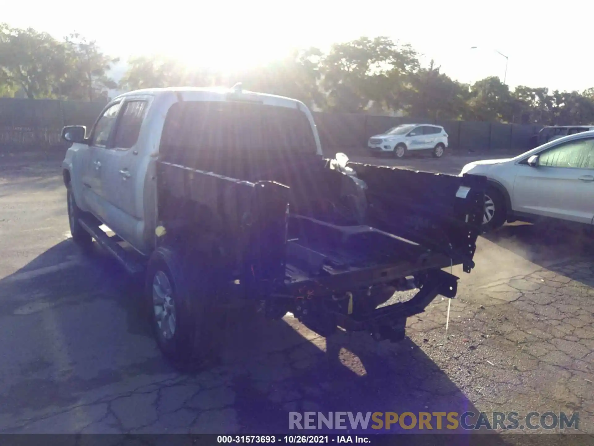 6 Photograph of a damaged car 3TMAZ5CN1KM103622 TOYOTA TACOMA 2WD 2019