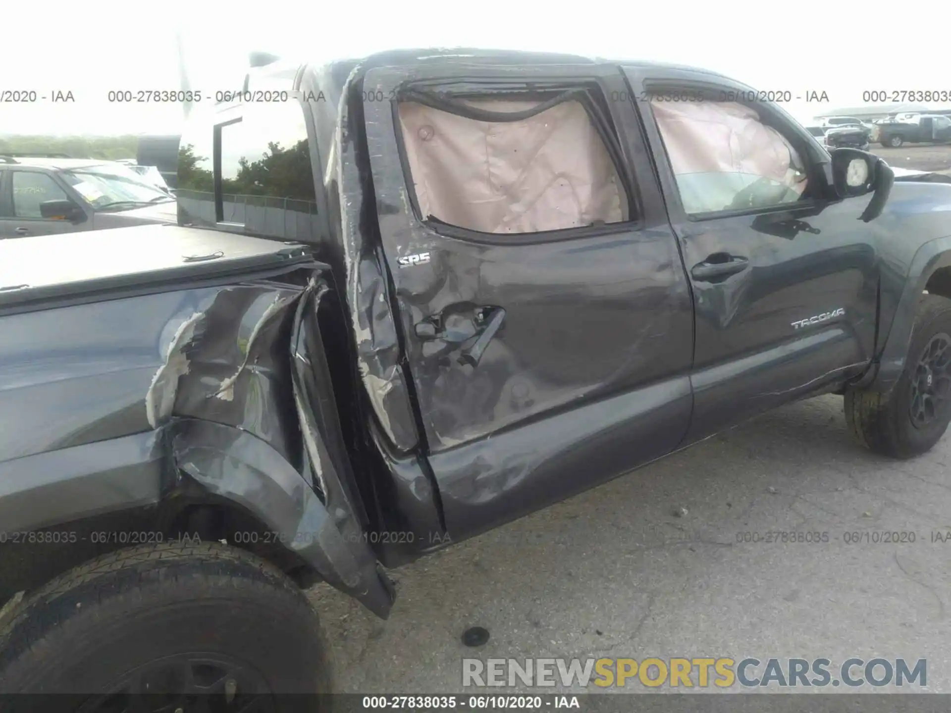 6 Photograph of a damaged car 3TMAZ5CN1KM106343 TOYOTA TACOMA 2WD 2019