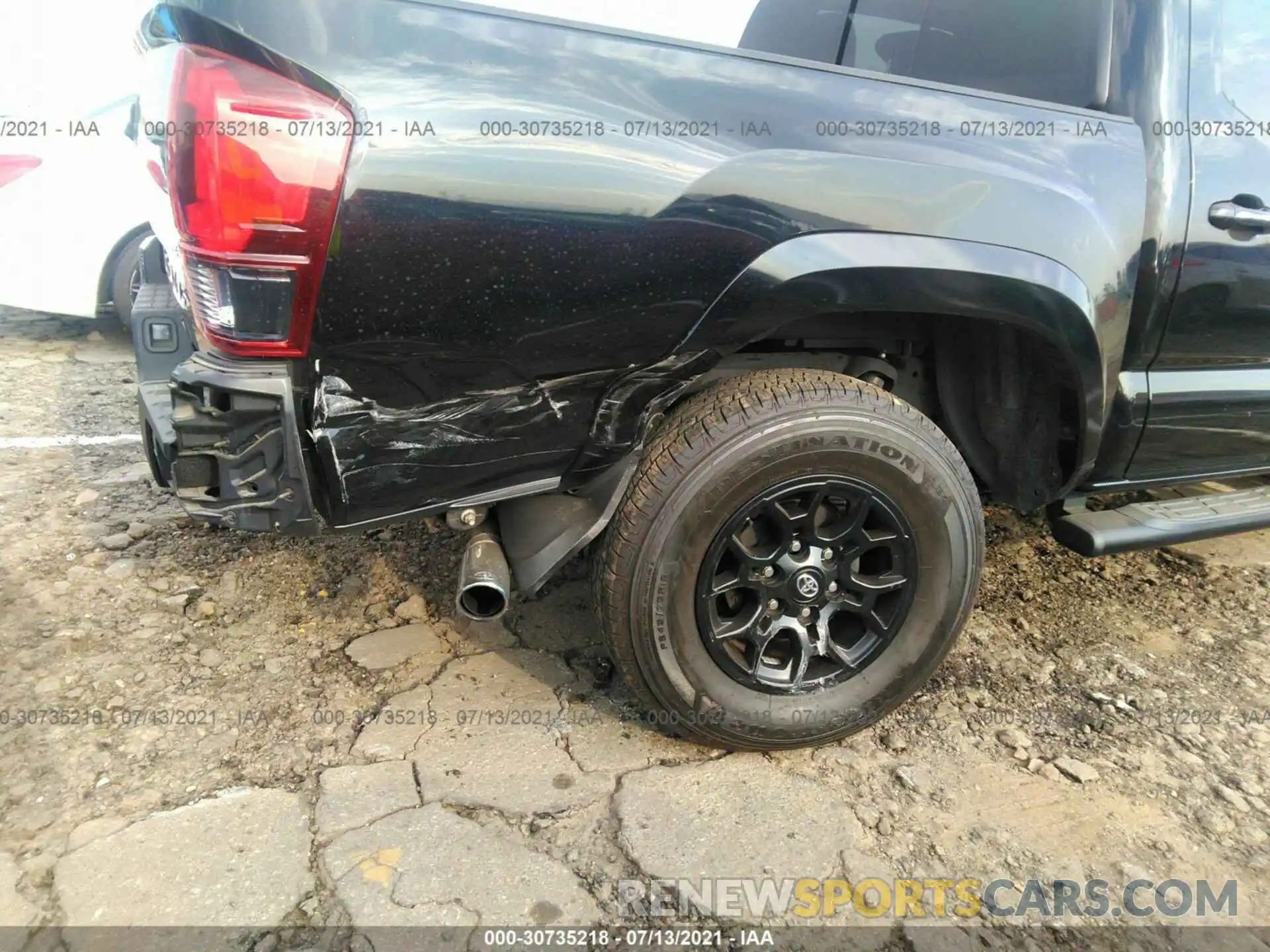 6 Photograph of a damaged car 3TMAZ5CN1KM107668 TOYOTA TACOMA 2WD 2019