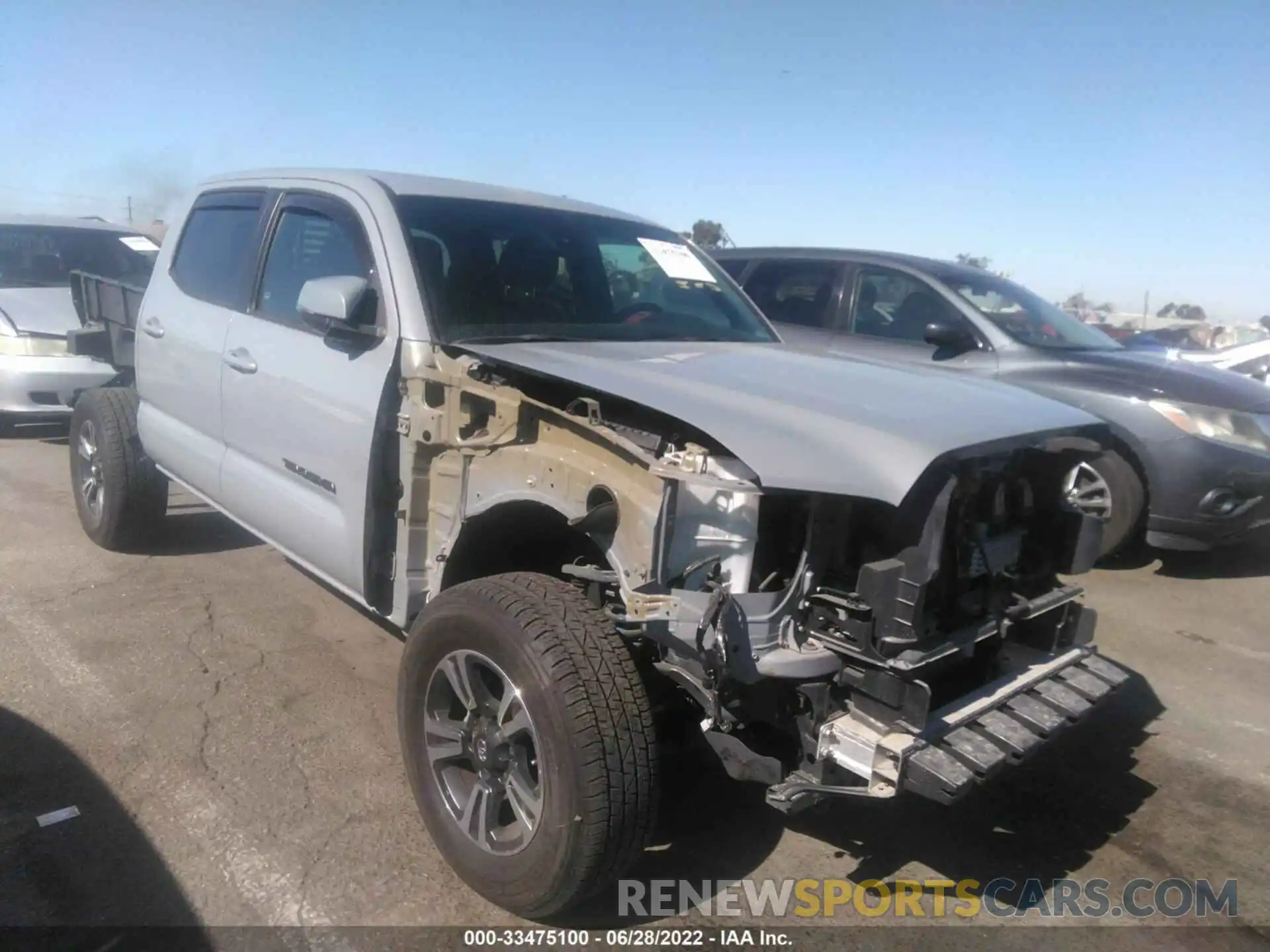 1 Photograph of a damaged car 3TMAZ5CN1KM108187 TOYOTA TACOMA 2WD 2019