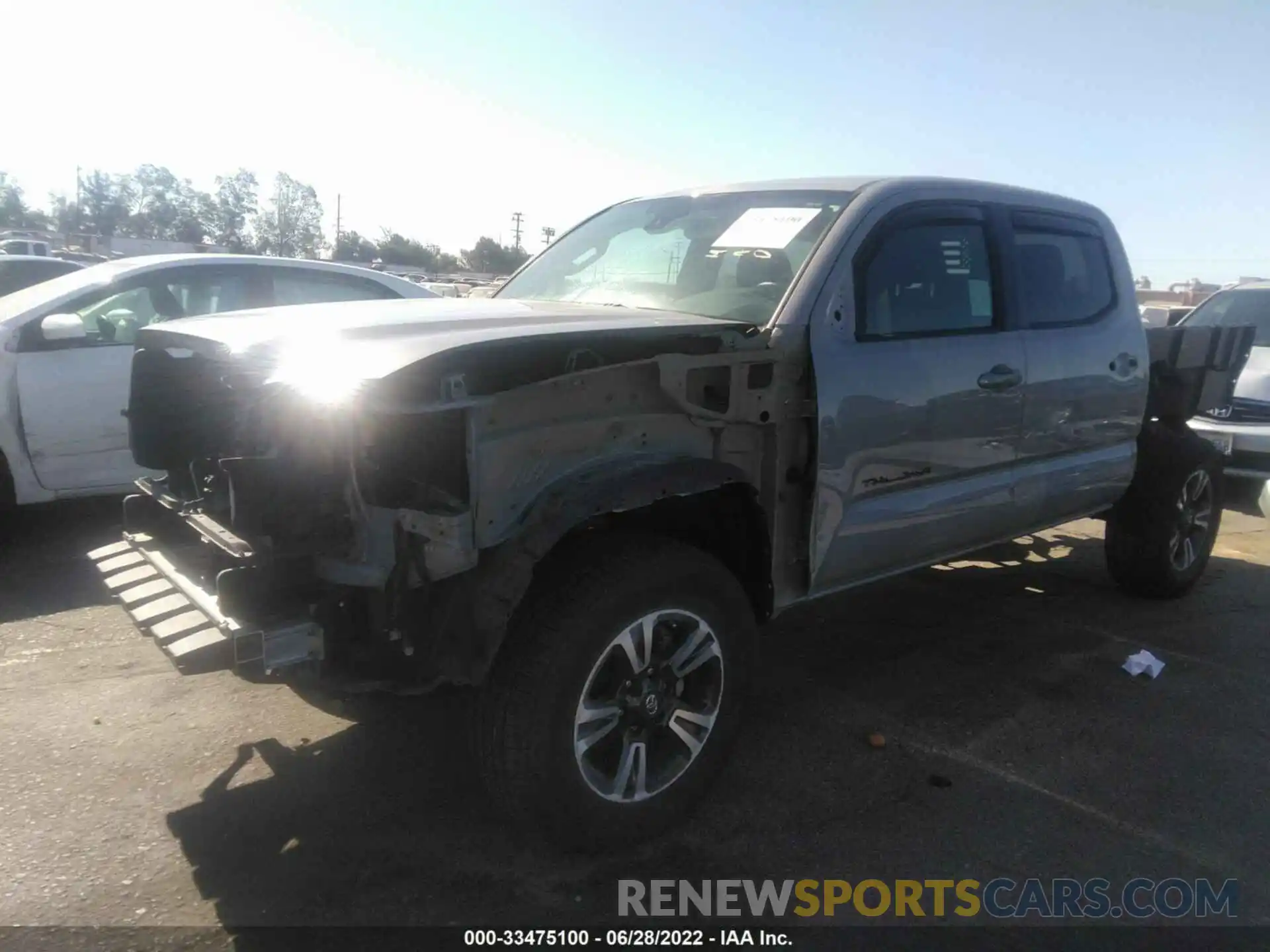 2 Photograph of a damaged car 3TMAZ5CN1KM108187 TOYOTA TACOMA 2WD 2019