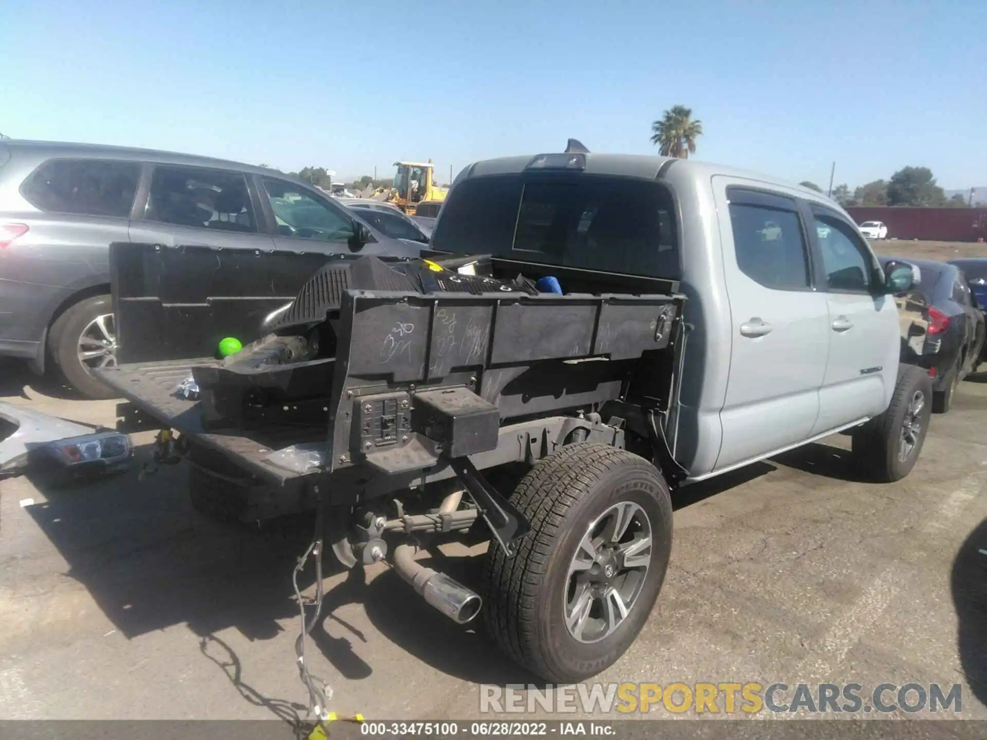 4 Photograph of a damaged car 3TMAZ5CN1KM108187 TOYOTA TACOMA 2WD 2019