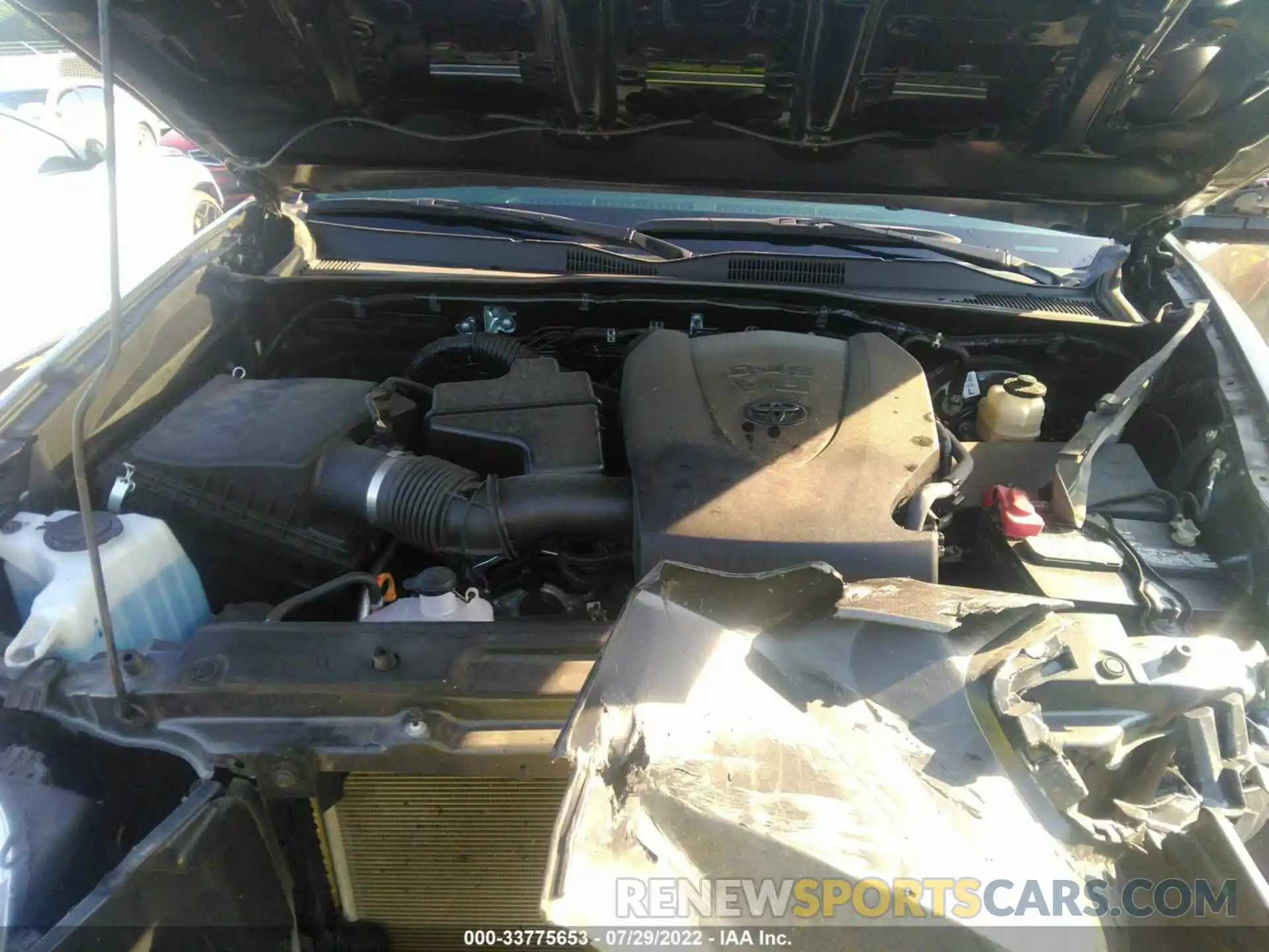 10 Photograph of a damaged car 3TMAZ5CN1KM110635 TOYOTA TACOMA 2WD 2019