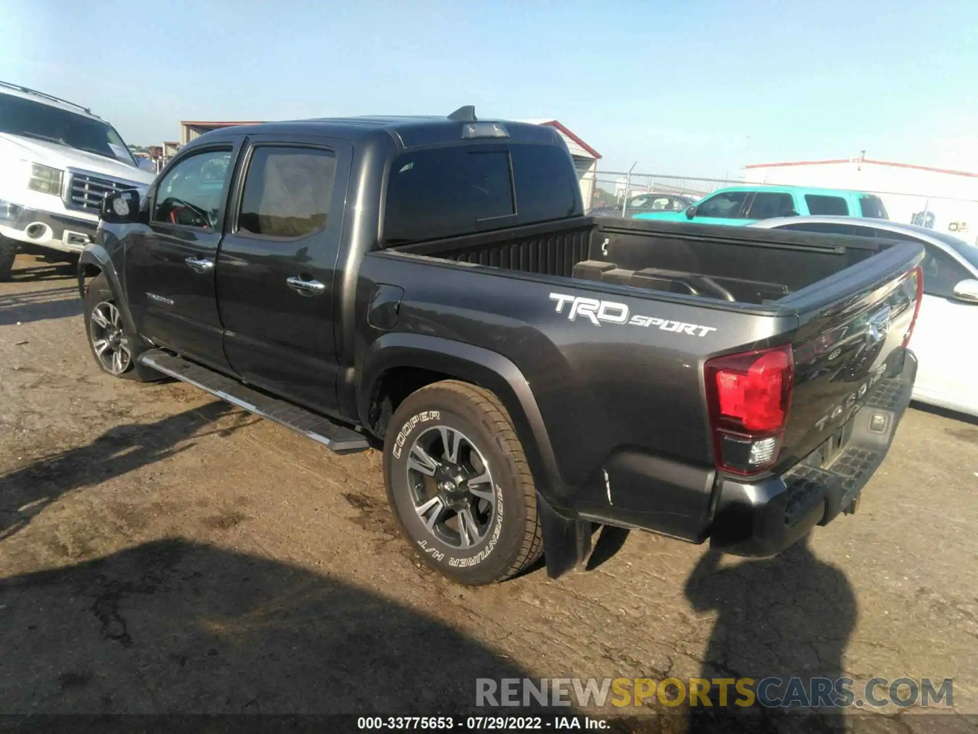 3 Photograph of a damaged car 3TMAZ5CN1KM110635 TOYOTA TACOMA 2WD 2019