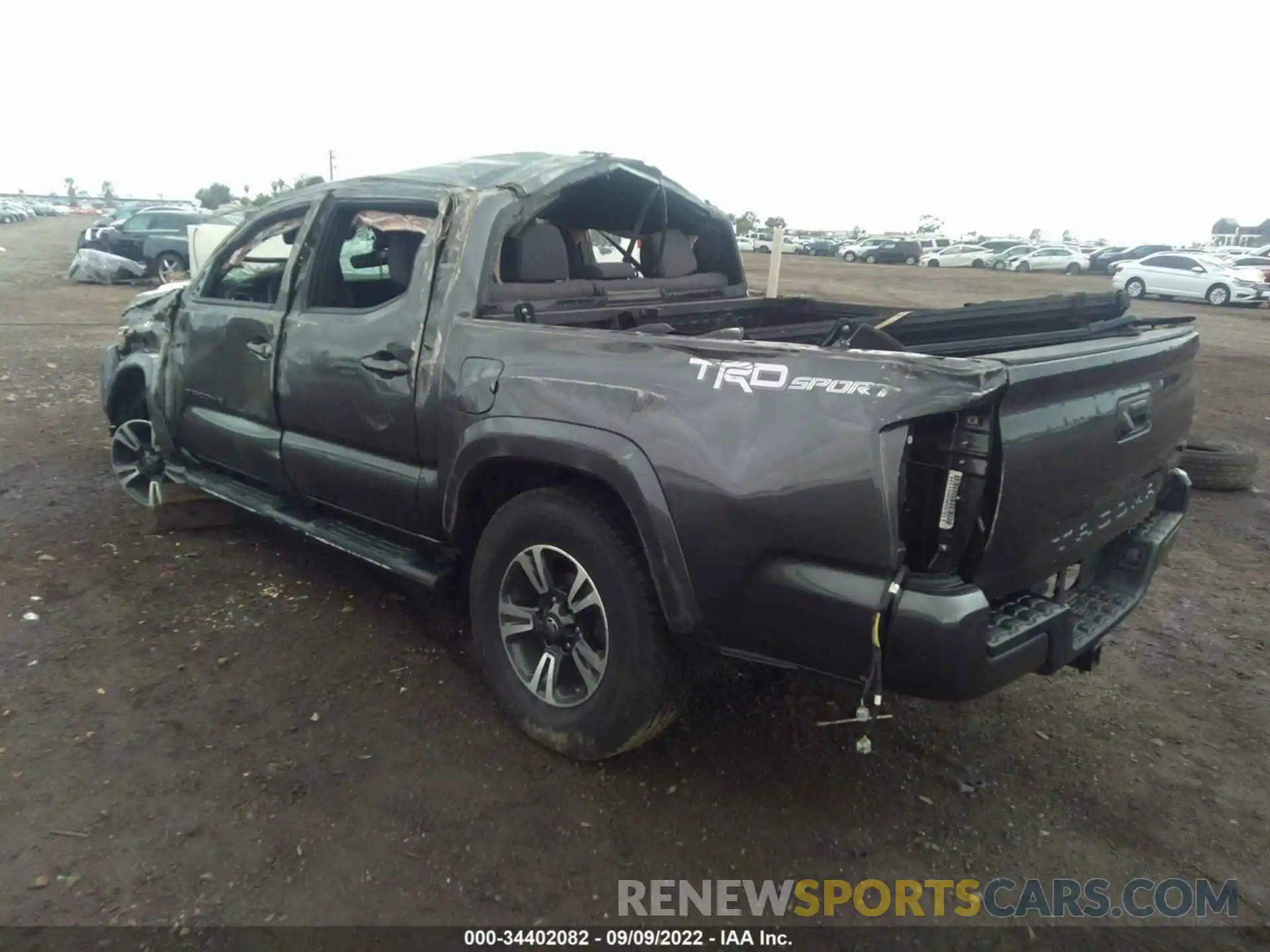 3 Фотография поврежденного автомобиля 3TMAZ5CN1KM110747 TOYOTA TACOMA 2WD 2019