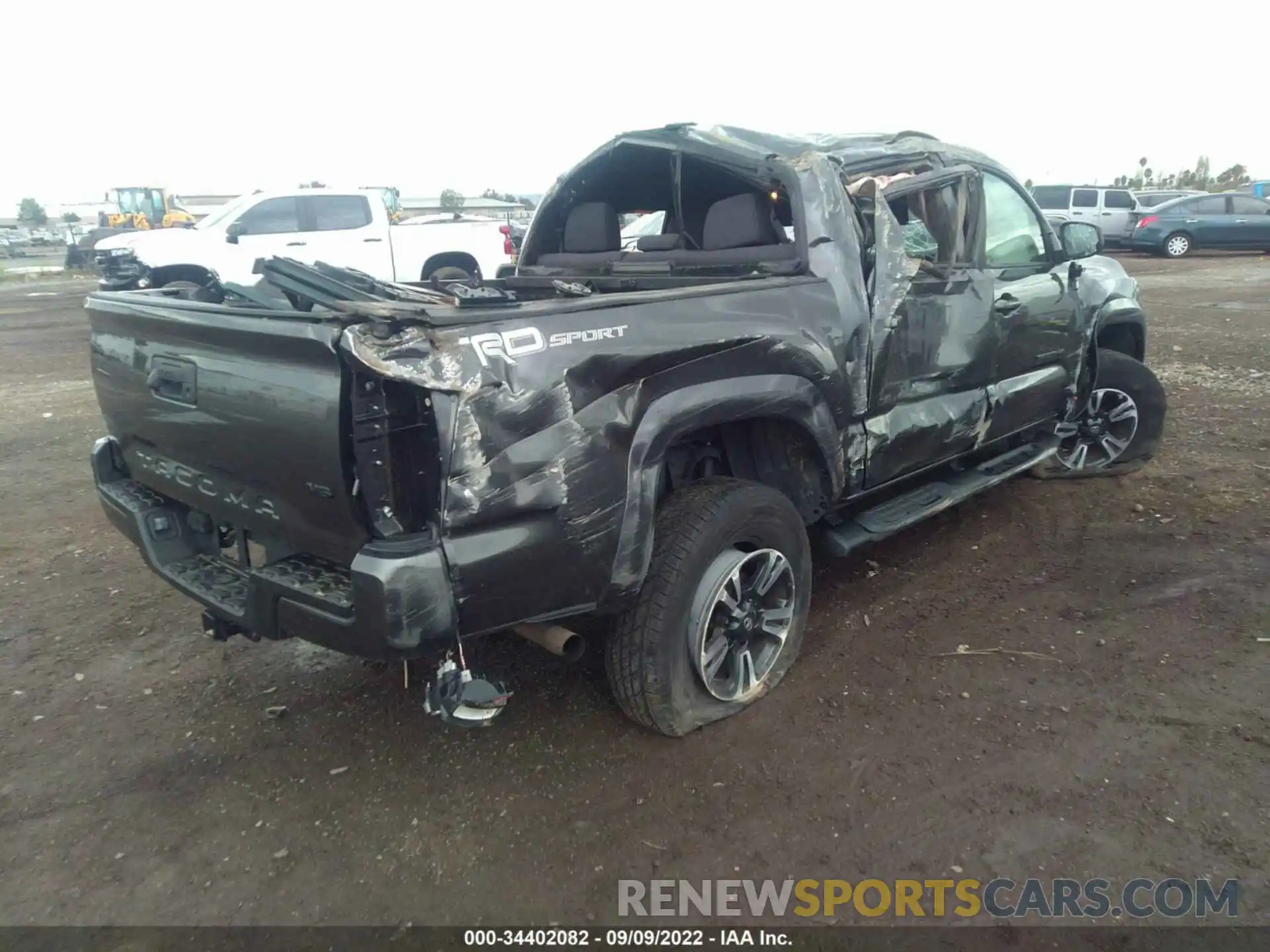 4 Фотография поврежденного автомобиля 3TMAZ5CN1KM110747 TOYOTA TACOMA 2WD 2019