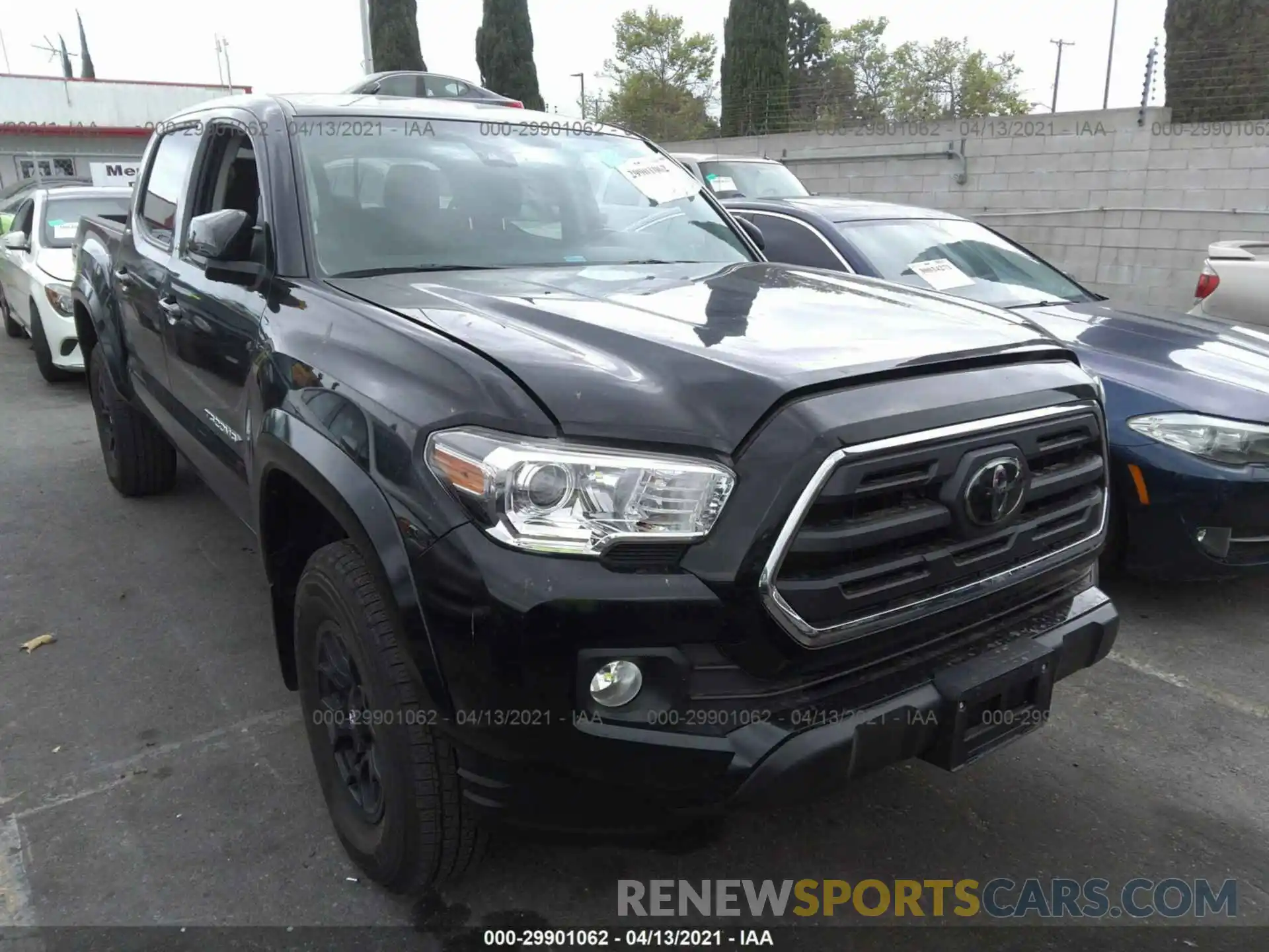 1 Photograph of a damaged car 3TMAZ5CN1KM111252 TOYOTA TACOMA 2WD 2019