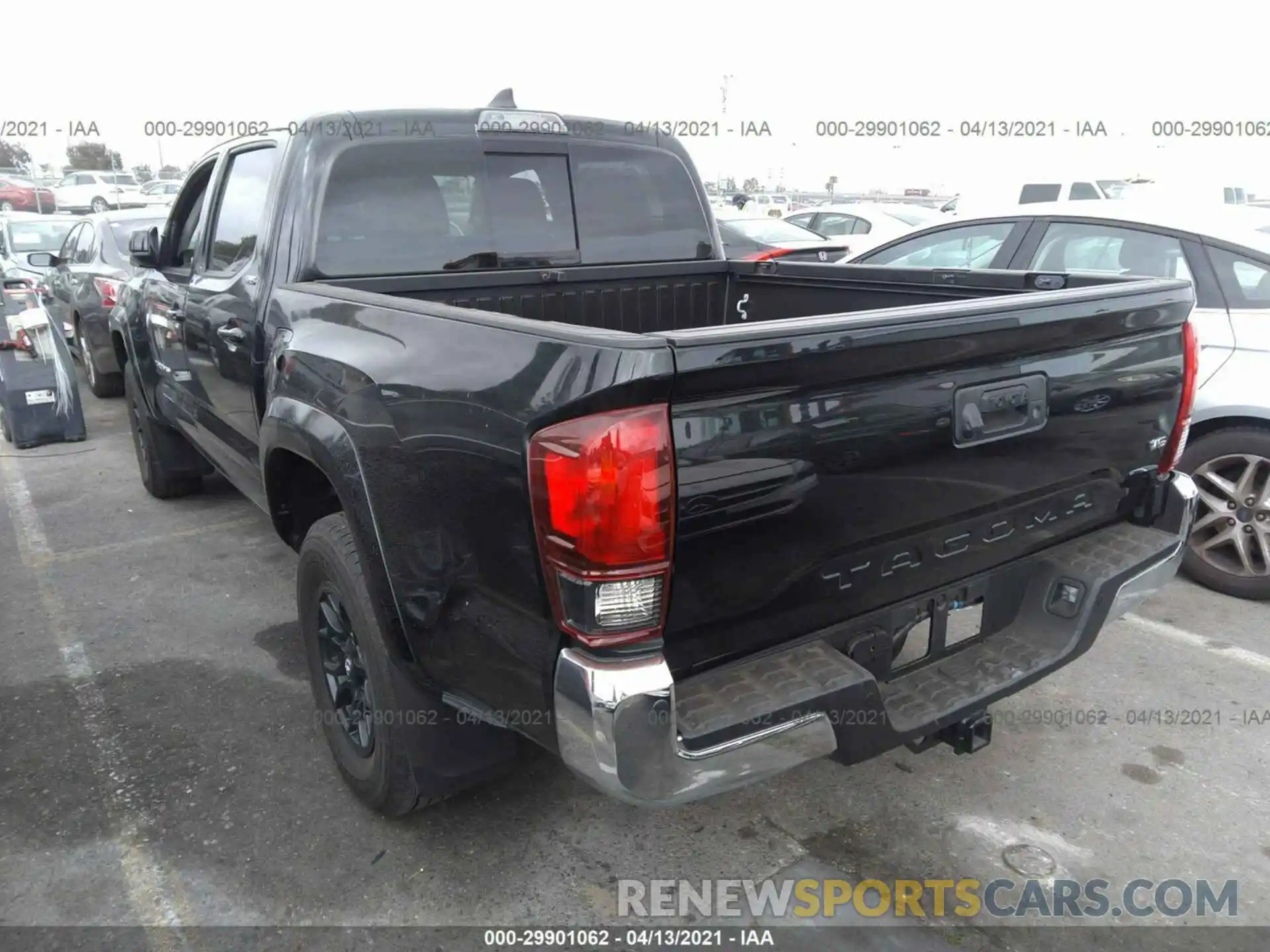 3 Photograph of a damaged car 3TMAZ5CN1KM111252 TOYOTA TACOMA 2WD 2019