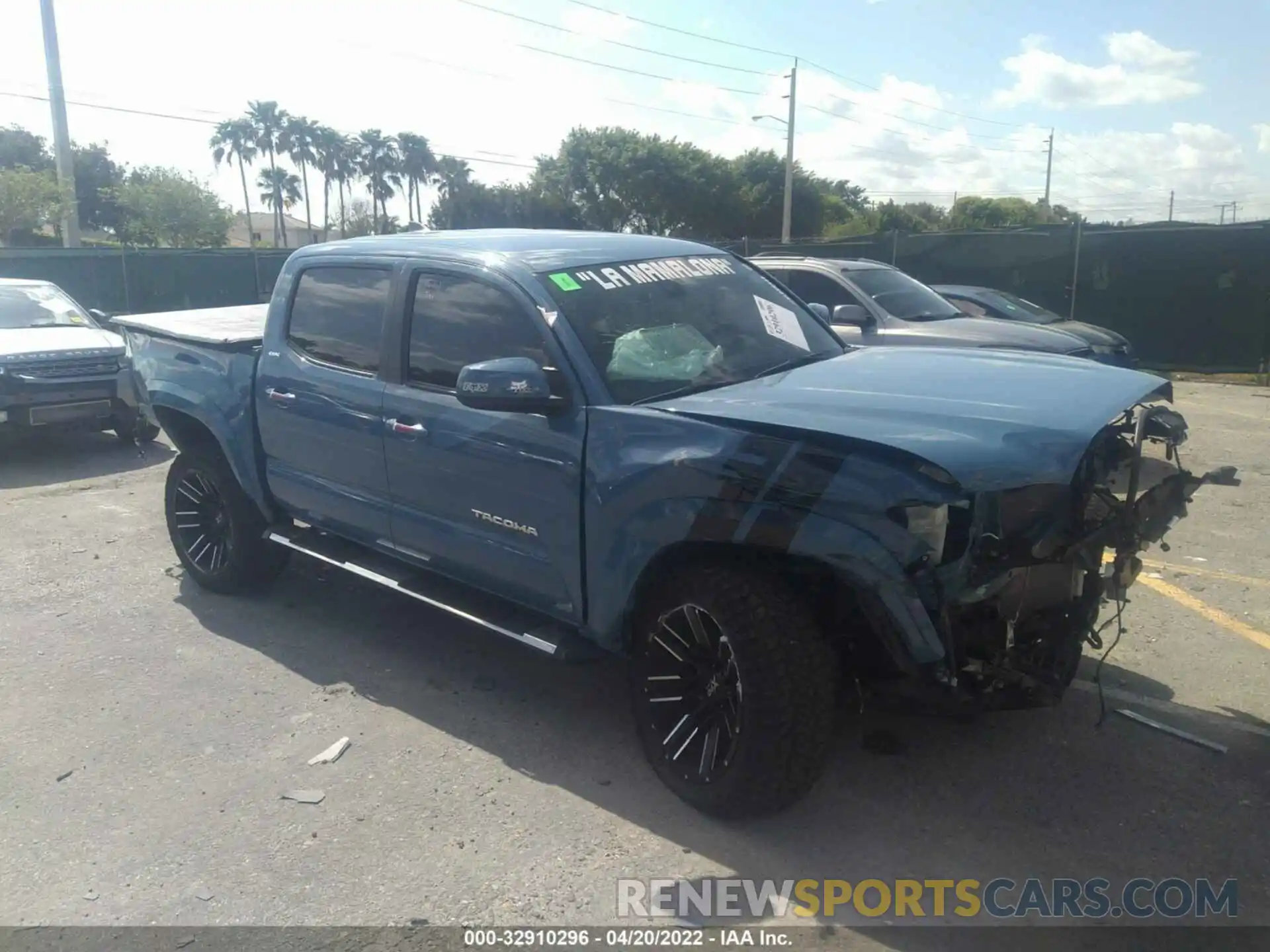 1 Photograph of a damaged car 3TMAZ5CN1KM111929 TOYOTA TACOMA 2WD 2019