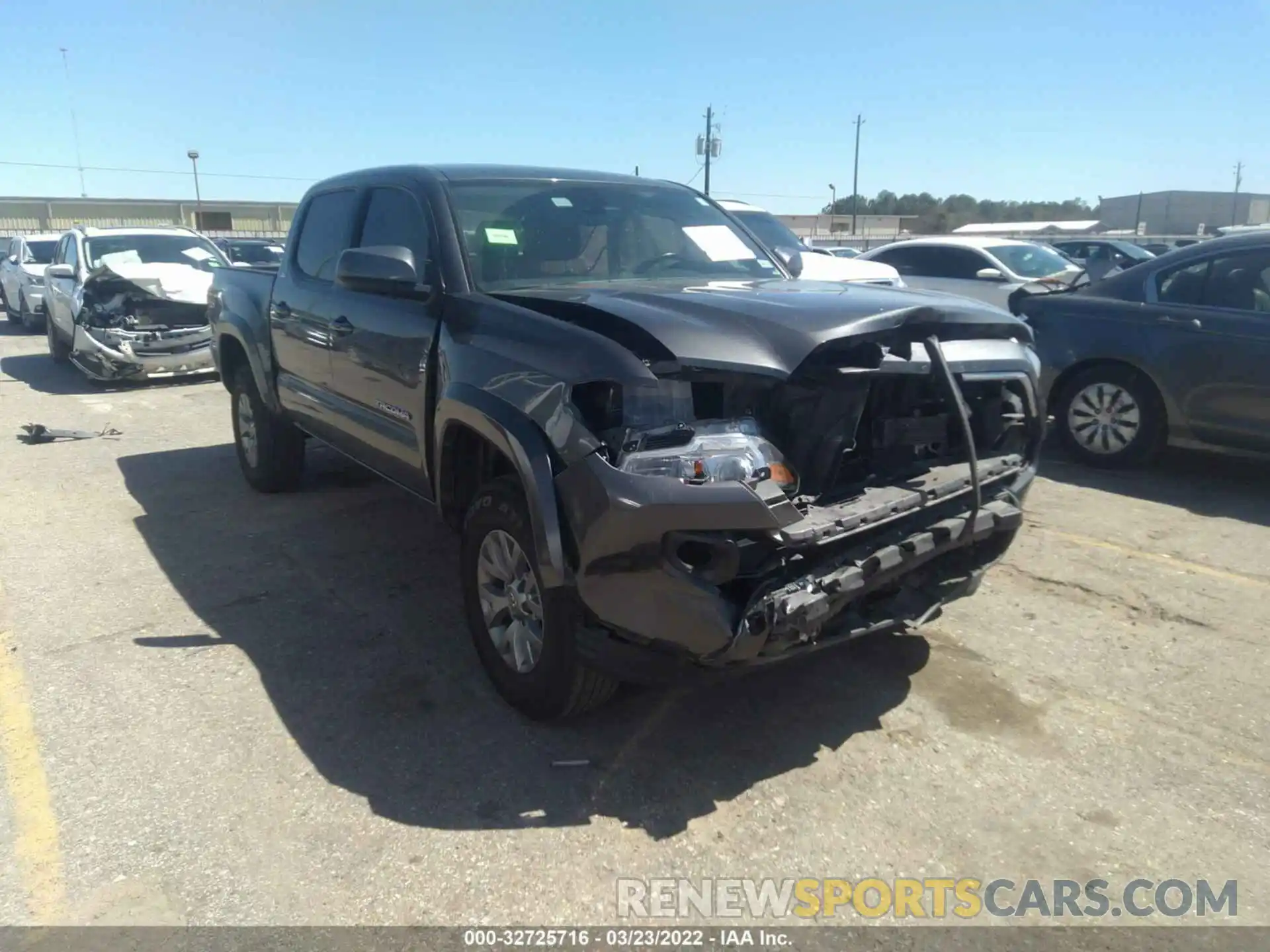 1 Photograph of a damaged car 3TMAZ5CN1KM112689 TOYOTA TACOMA 2WD 2019