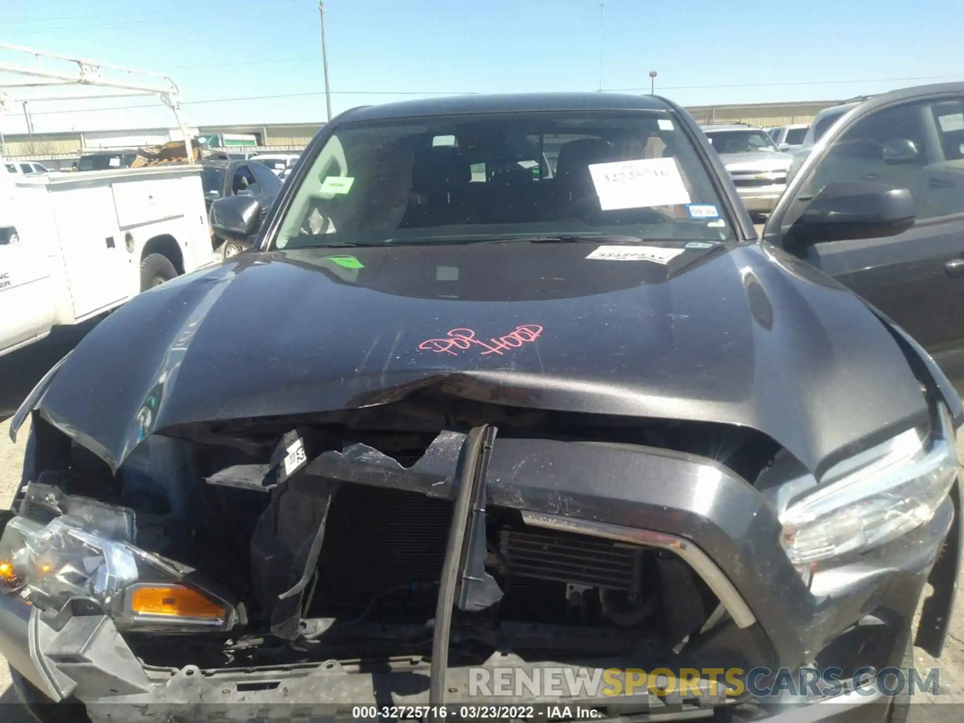 10 Photograph of a damaged car 3TMAZ5CN1KM112689 TOYOTA TACOMA 2WD 2019