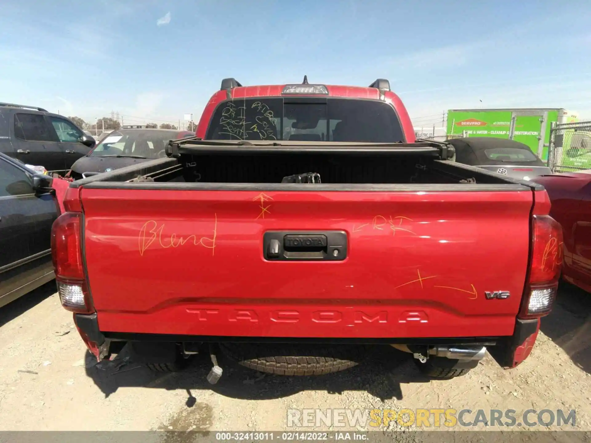 6 Photograph of a damaged car 3TMAZ5CN1KM113440 TOYOTA TACOMA 2WD 2019