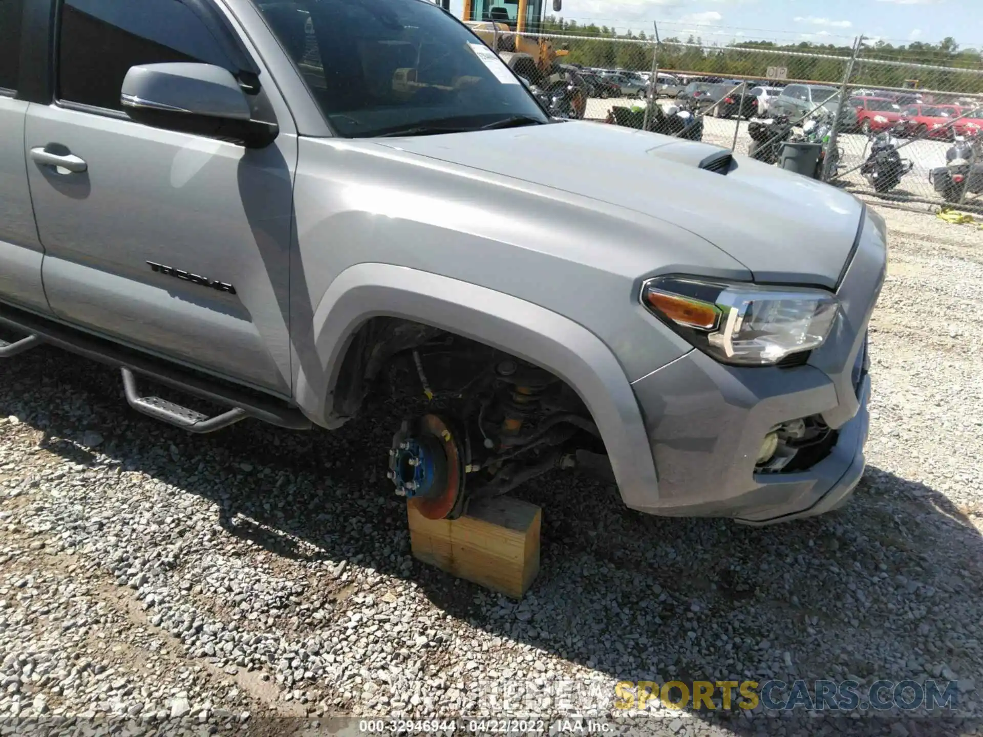 6 Фотография поврежденного автомобиля 3TMAZ5CN2KM086474 TOYOTA TACOMA 2WD 2019